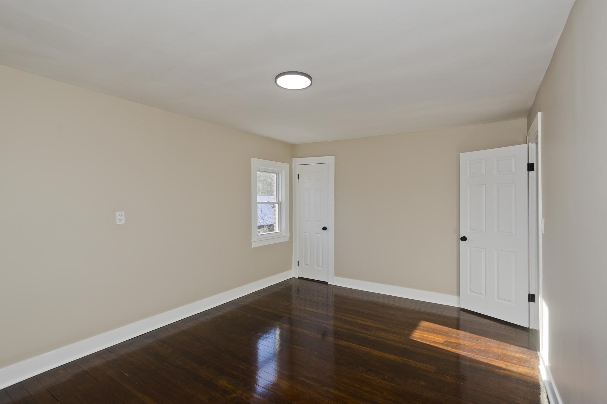 566 Broadway St, Chicopee, MA 01020 - Image 33