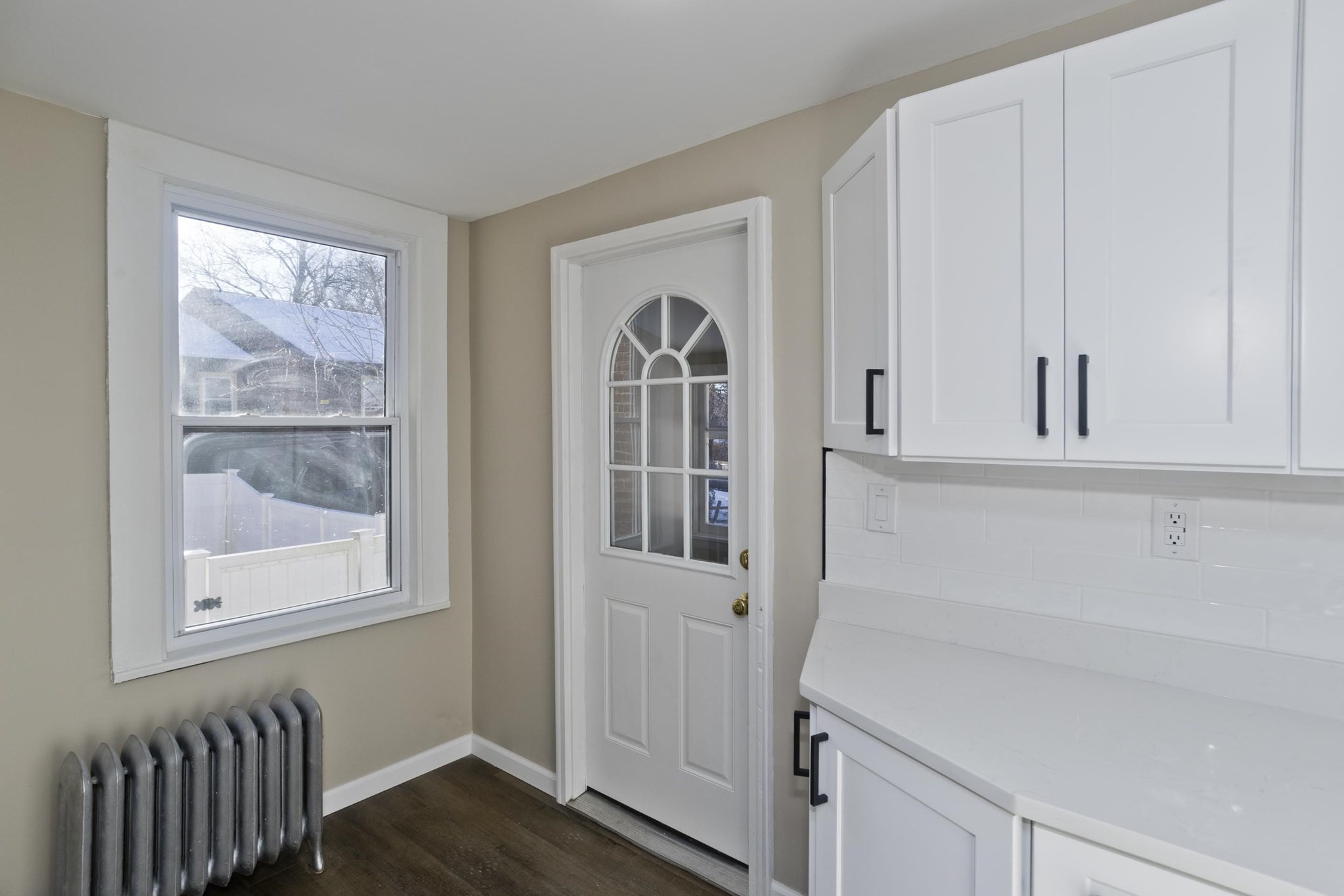 566 Broadway St, Chicopee, MA 01020 - Image 10