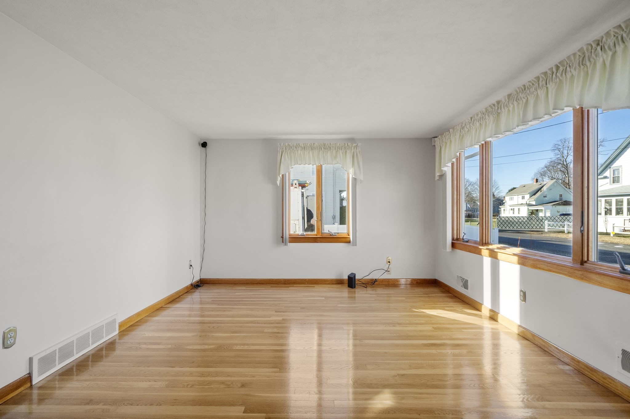 9 Whitsbourgh St, Taunton, MA 02780 - Image 17