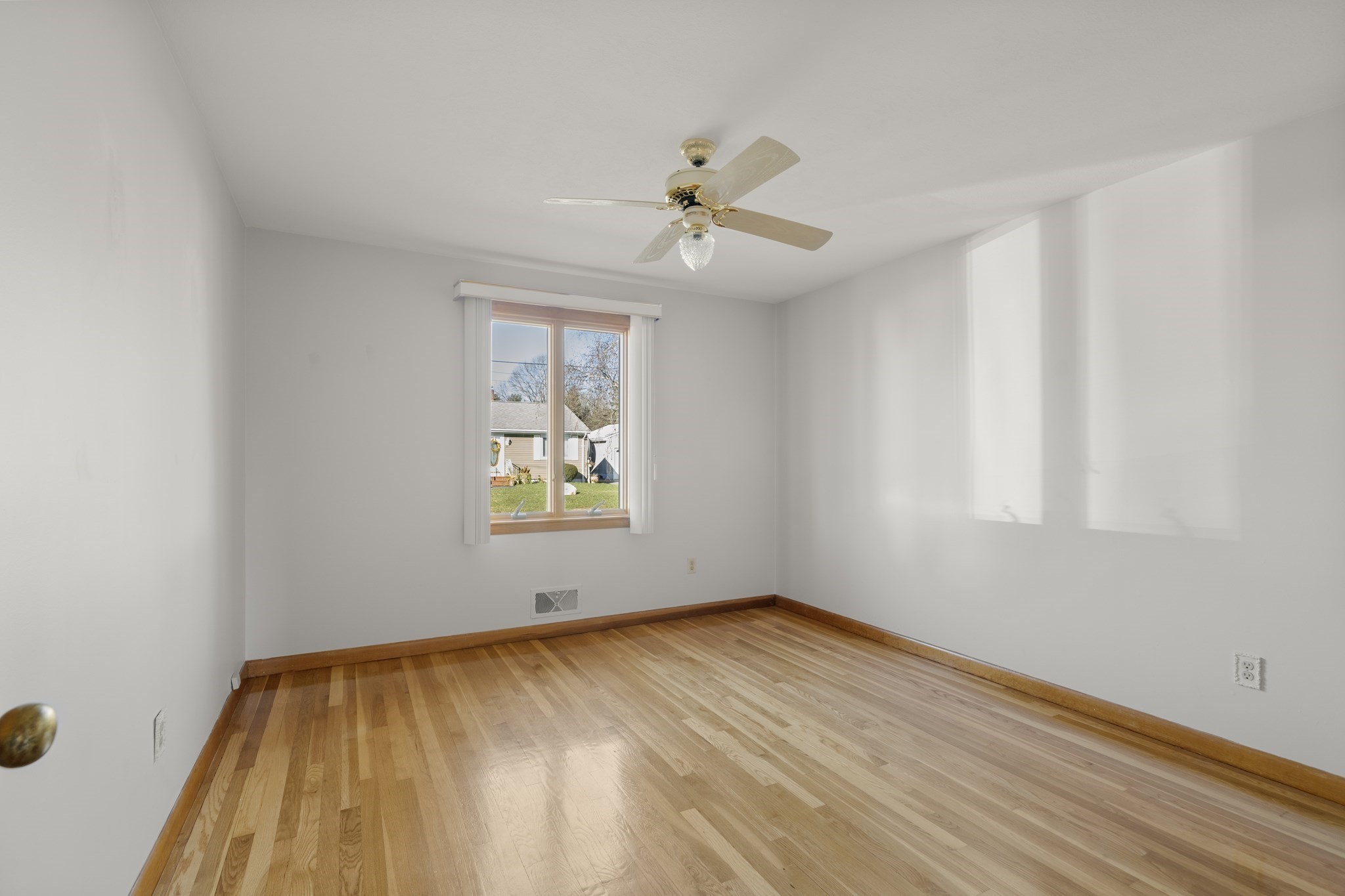 9 Whitsbourgh St, Taunton, MA 02780 - Image 22