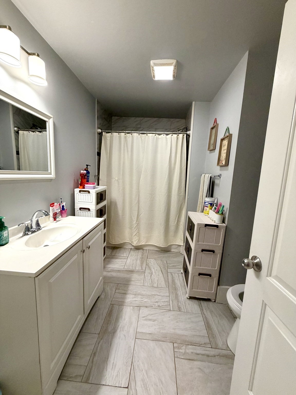 107 Tyler St, Springfield, MA 01109 - Image 15