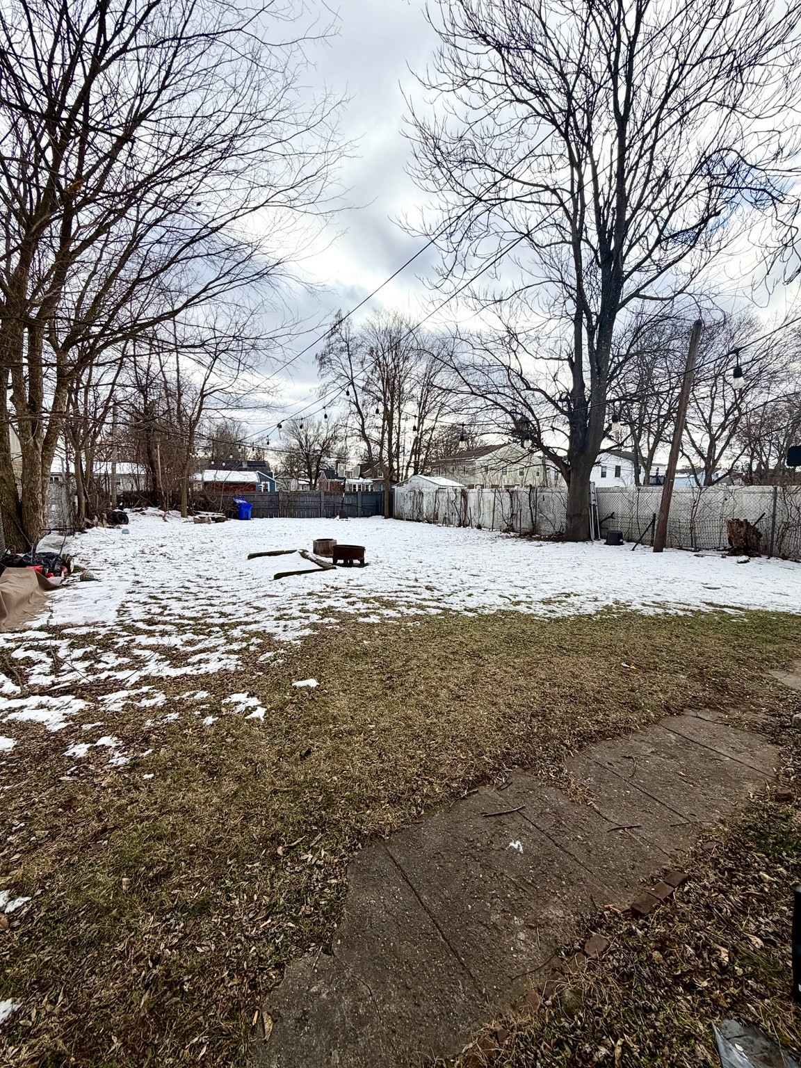 107 Tyler St, Springfield, MA 01109 - Image 38