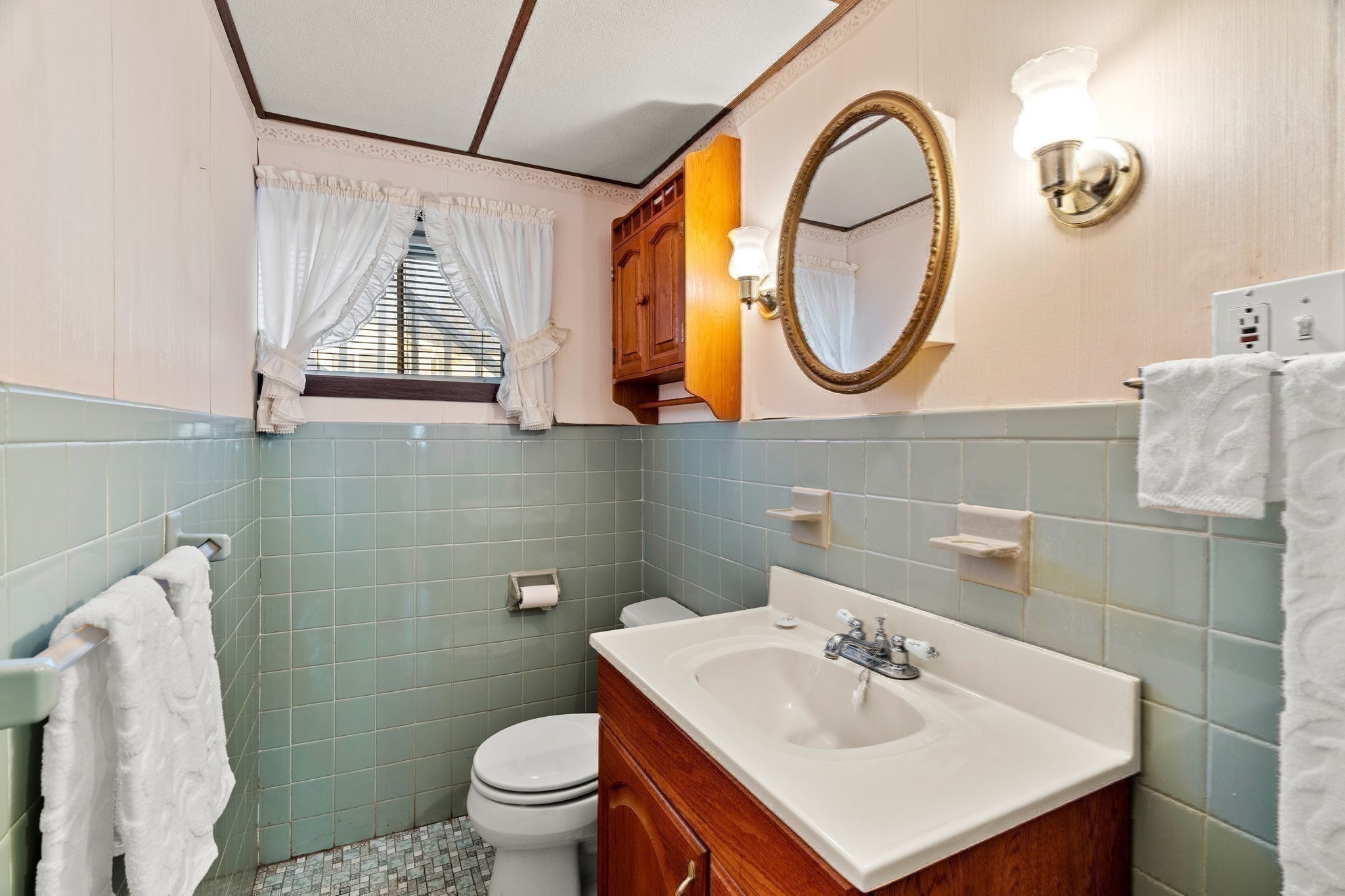 22 Westchester Dr, Lawrence, MA 01843 - Image 34