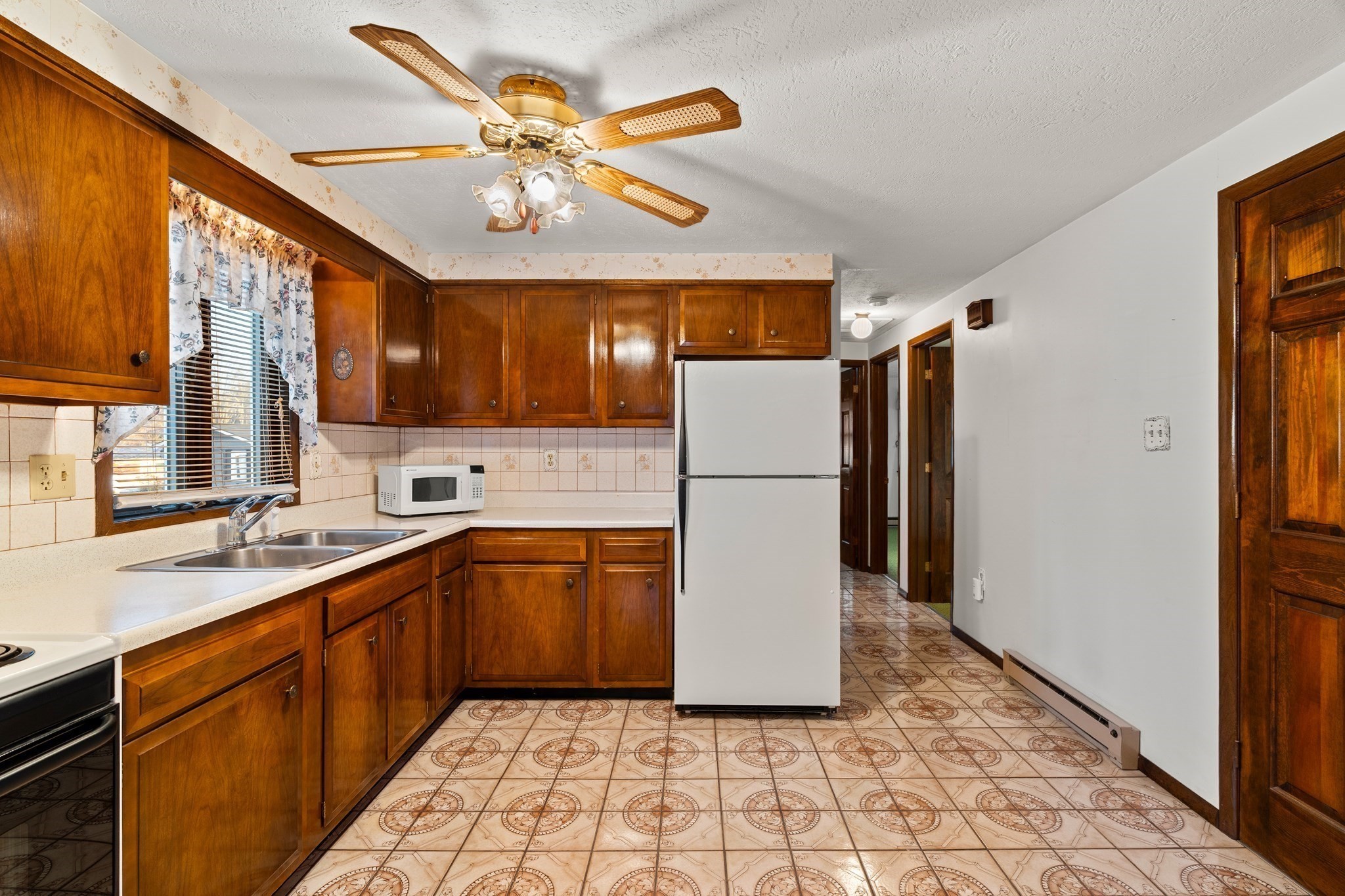 22 Westchester Dr, Lawrence, MA 01843 - Image 7