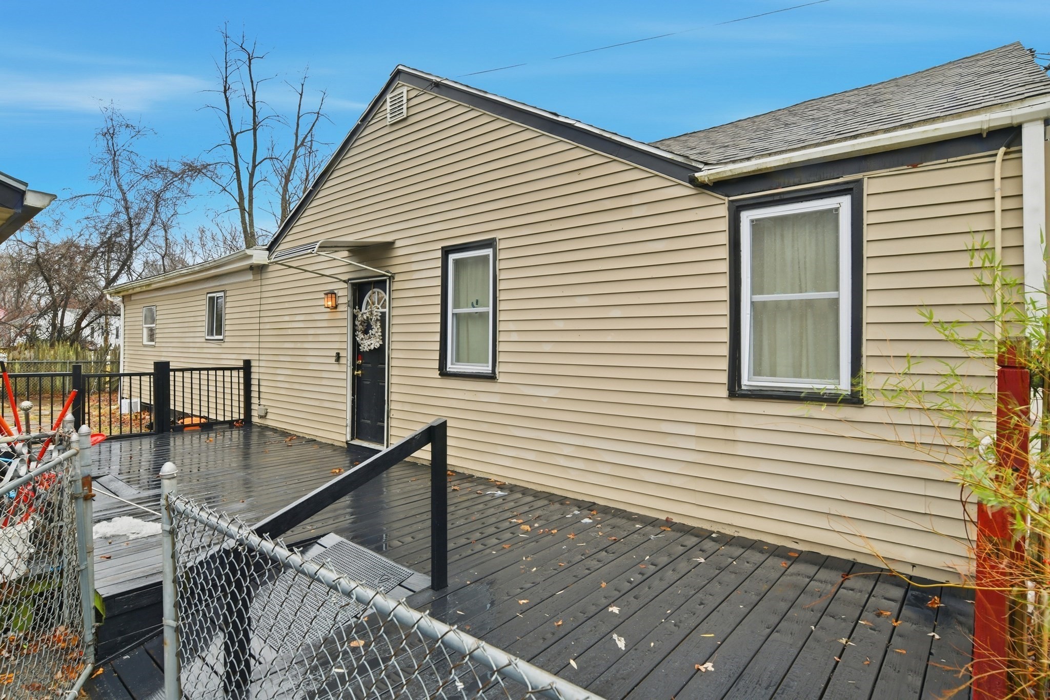 11 Cheyenne Rd, Springfield, MA 01109 - Image 2