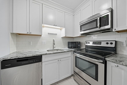 808 Willard St, Apt F11