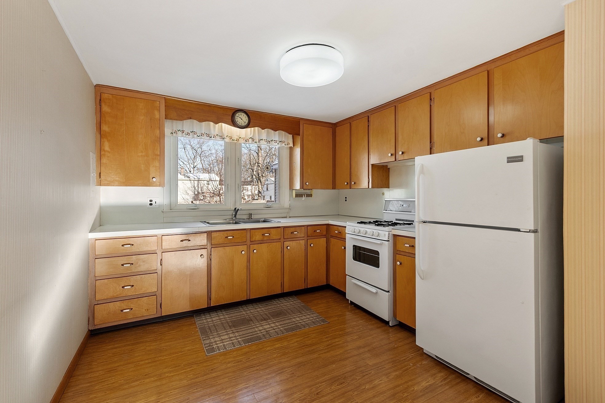 202 Florence St, Leominster, MA 01453 - Image 3