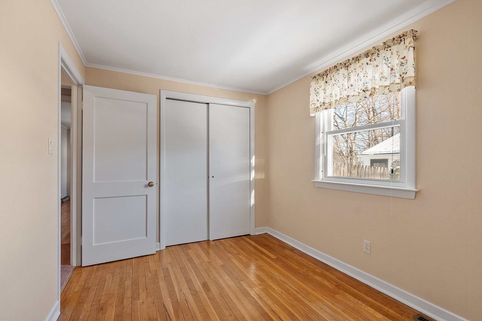 202 Florence St, Leominster, MA 01453 - Image 23