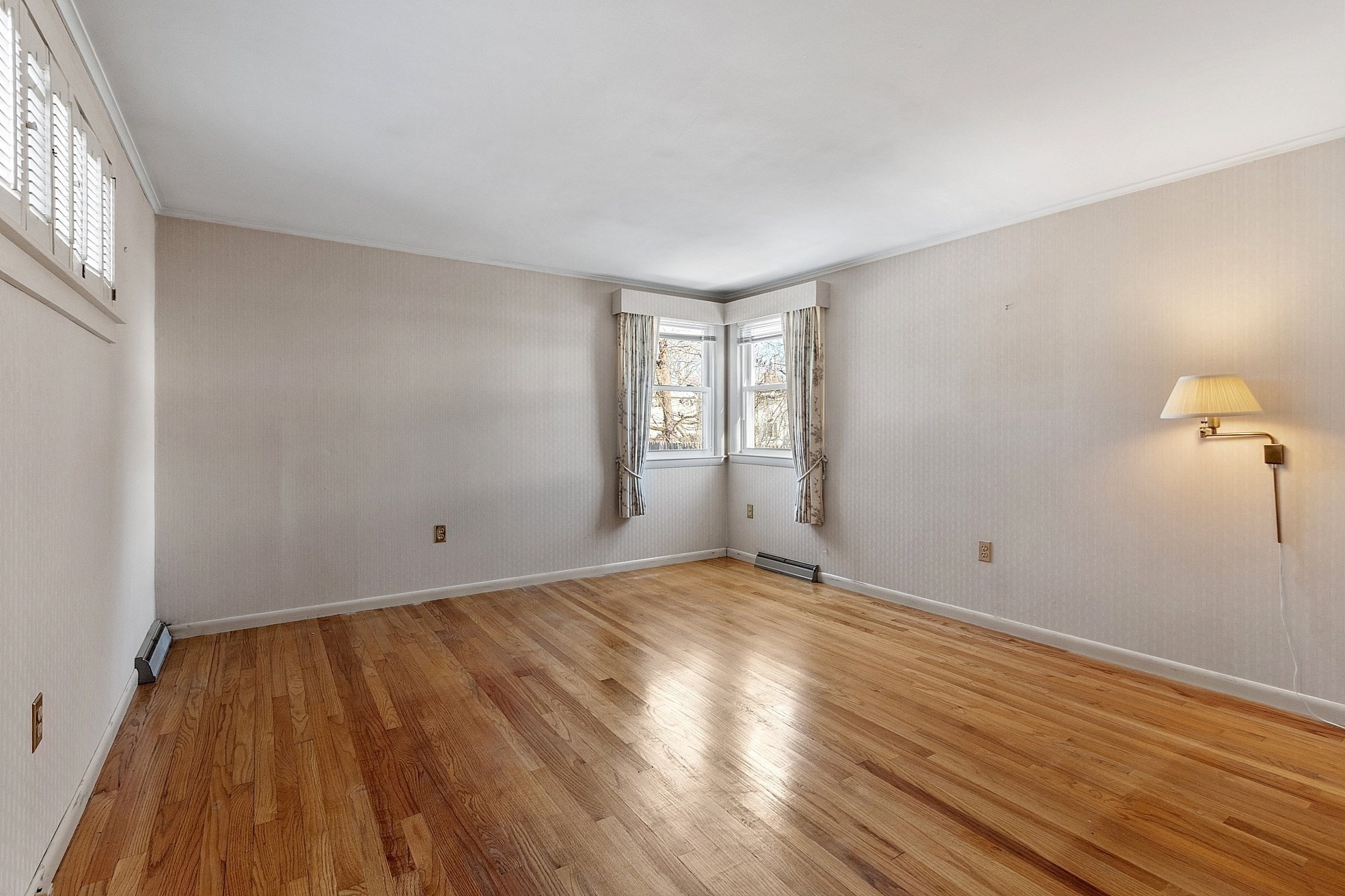 202 Florence St, Leominster, MA 01453 - Image 25