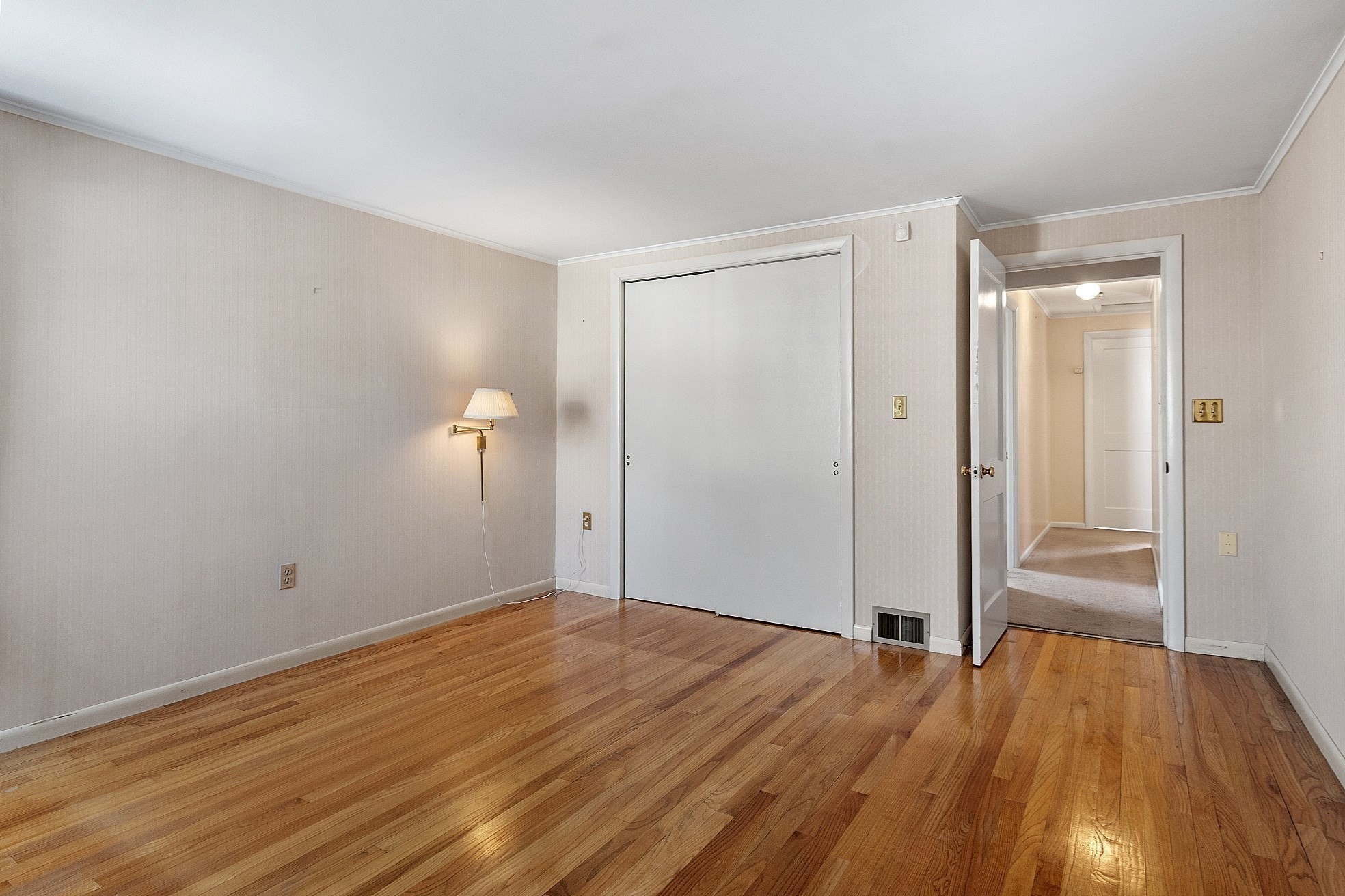 202 Florence St, Leominster, MA 01453 - Image 26