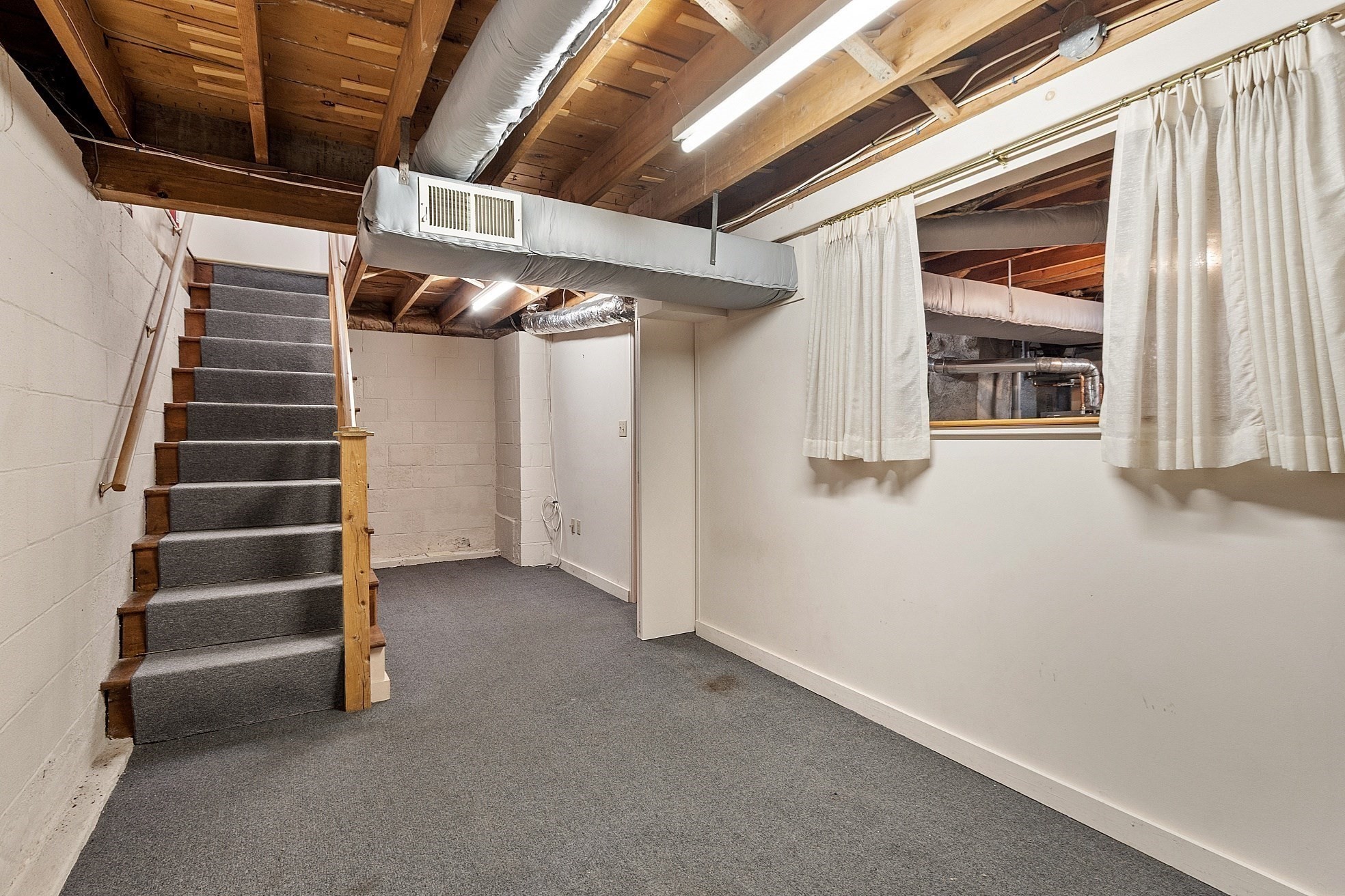 202 Florence St, Leominster, MA 01453 - Image 28