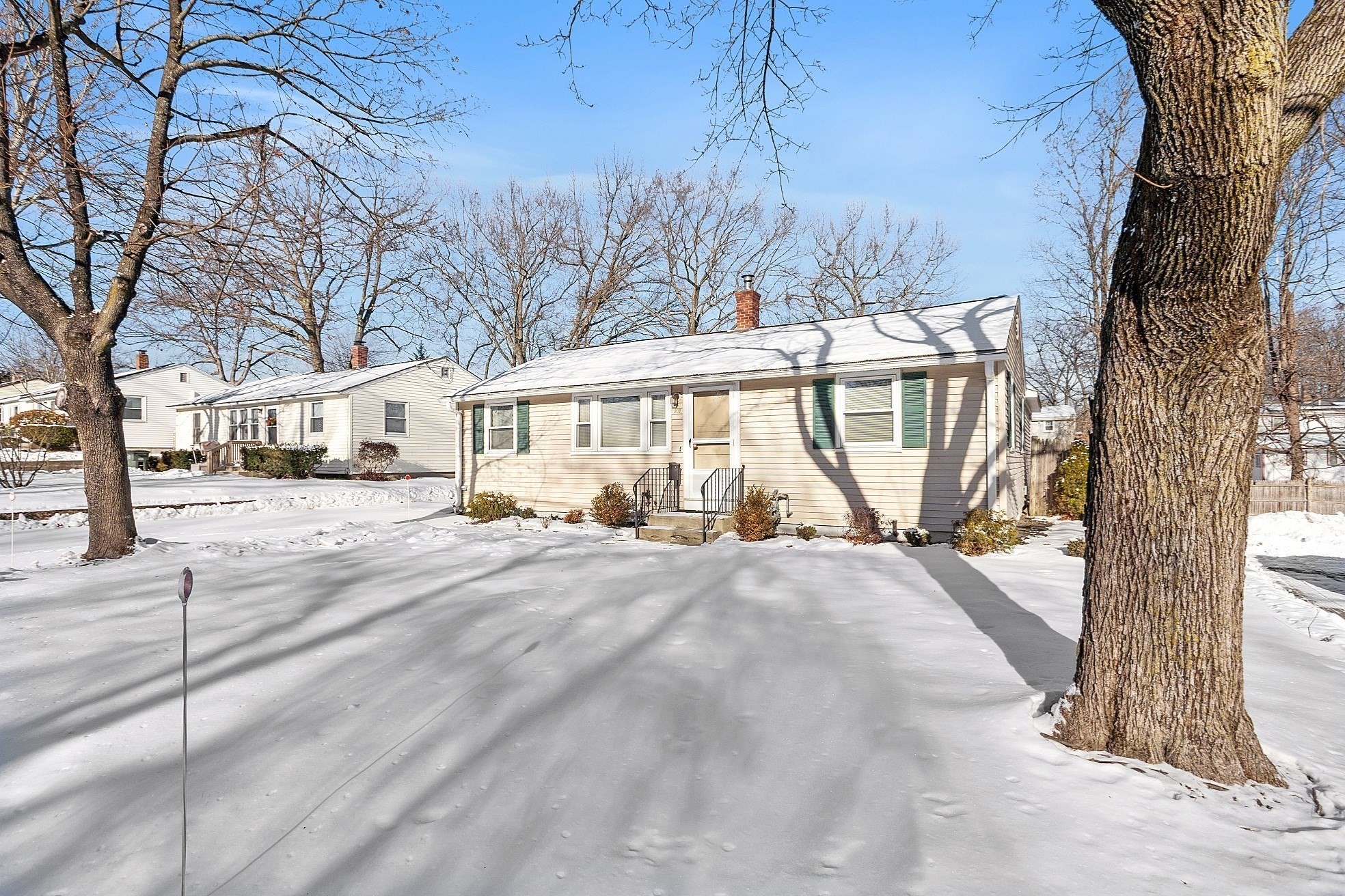 202 Florence St, Leominster, MA 01453 - Image 37