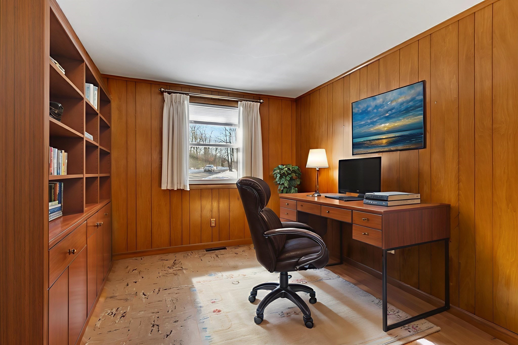 202 Florence St, Leominster, MA 01453 - Image 8