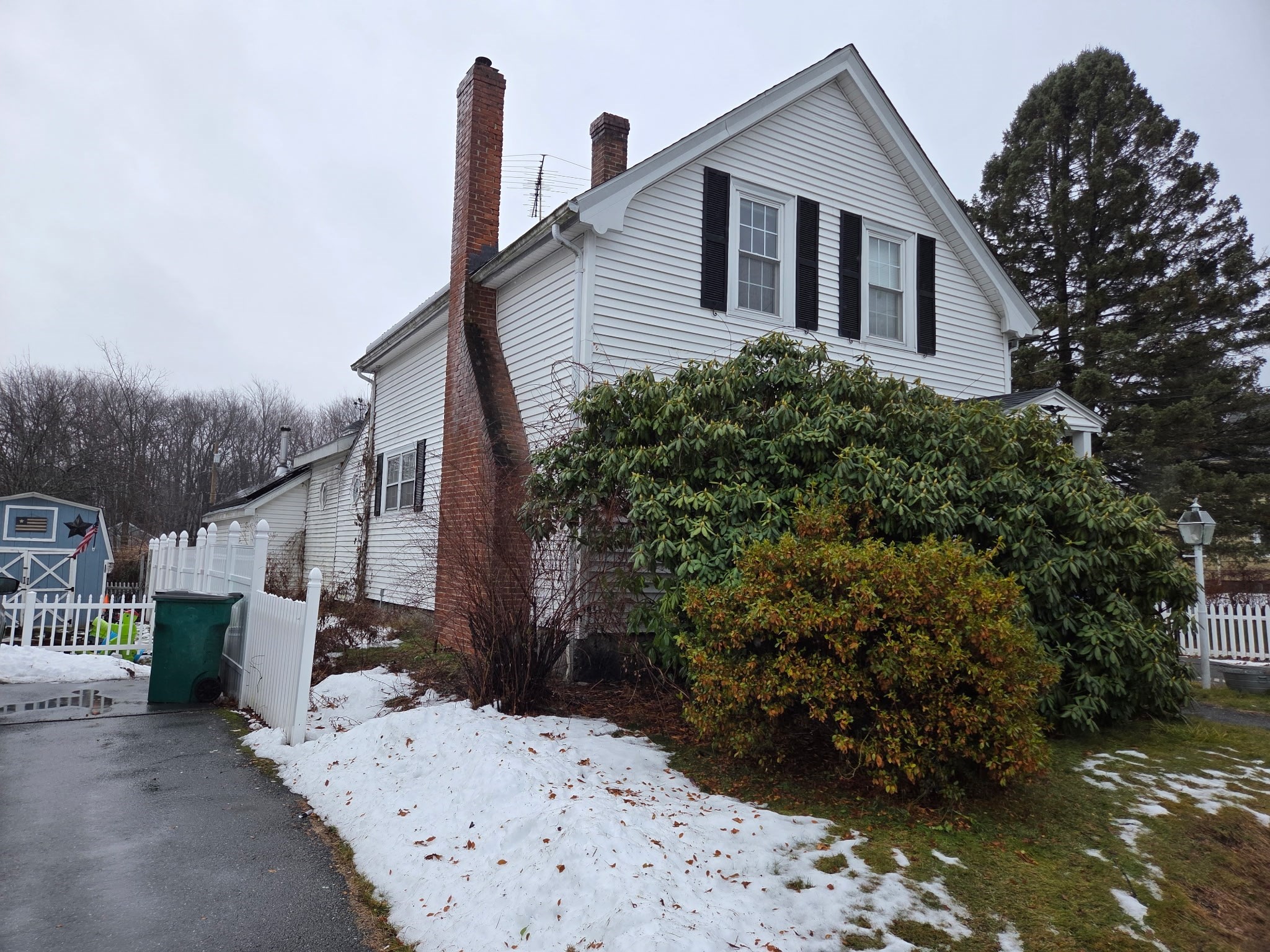 51 Exeter St, Fitchburg, MA 01420 - Image 2