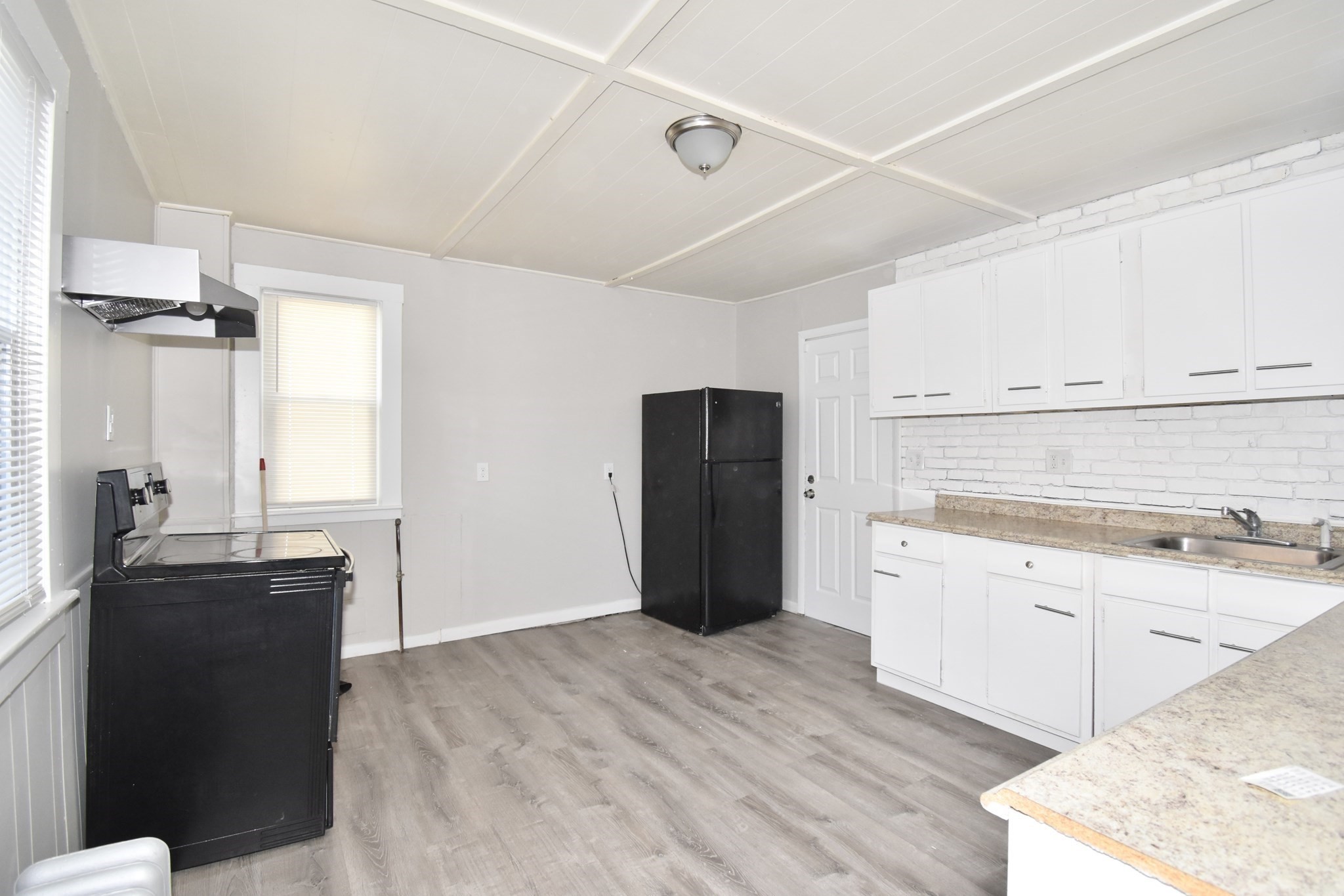 51 Eloise St, Springfield, MA 01118 - Image 18