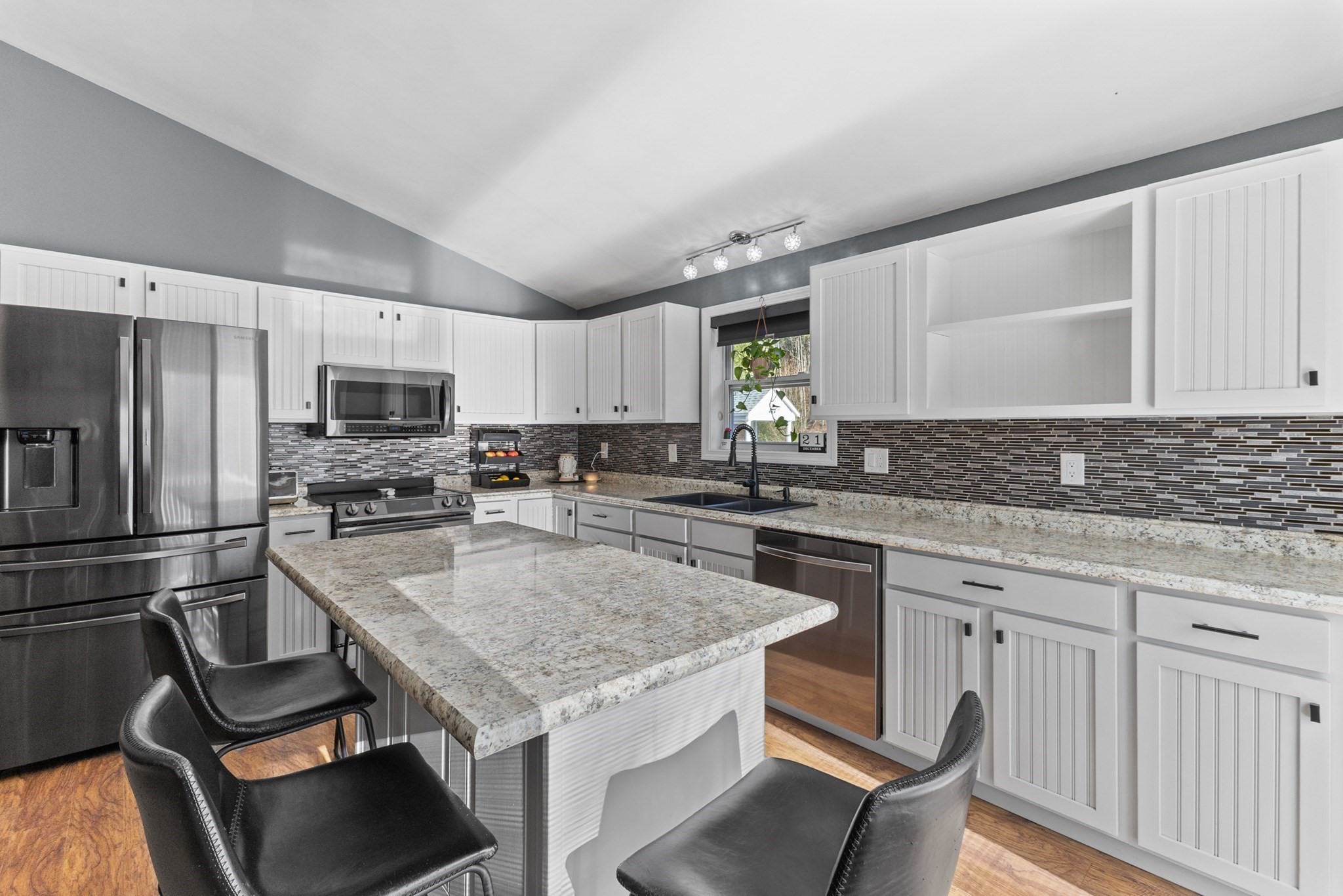 713 W Royalston Rd, Athol, MA 01331 - Image 11