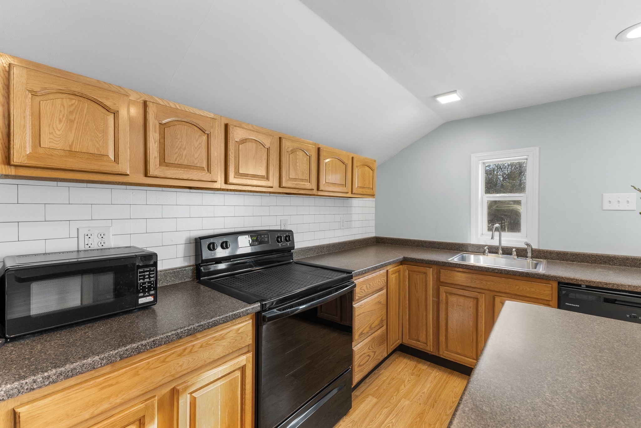 713 W Royalston Rd, Athol, MA 01331 - Image 28
