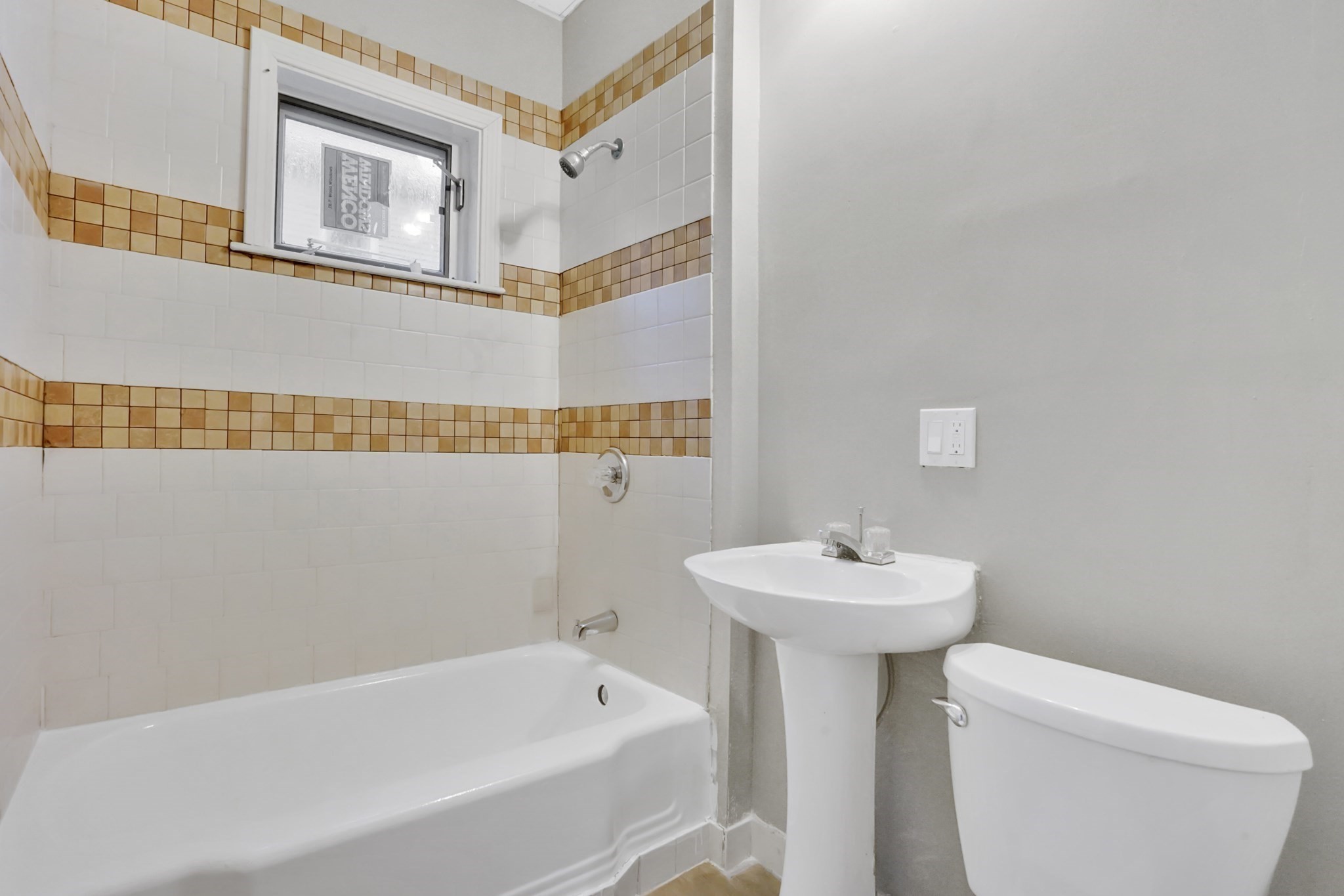 16 Amherst, Springfield, MA 01109 - Image 12