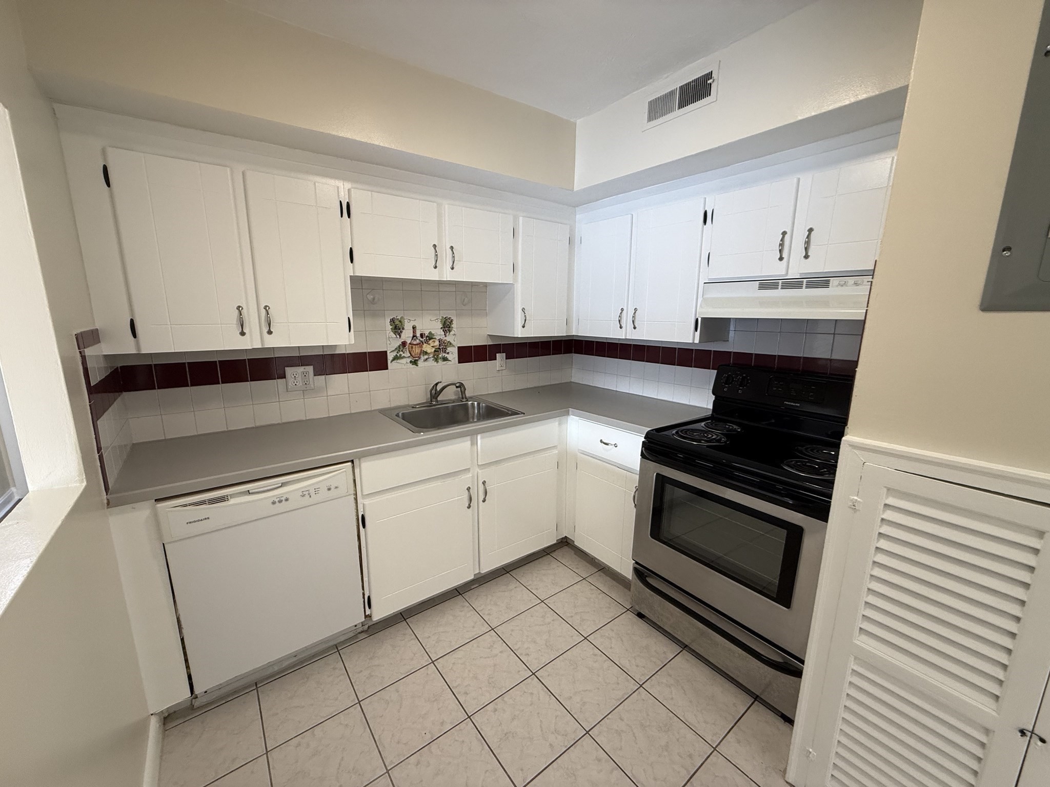 113 Oak Lane Unit 11, Brockton, MA 02301 - Image 20