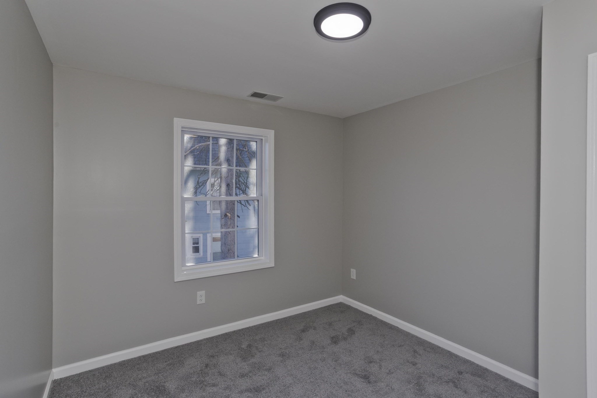 16 Cambridge St, Springfield, MA 01109 - Image 18