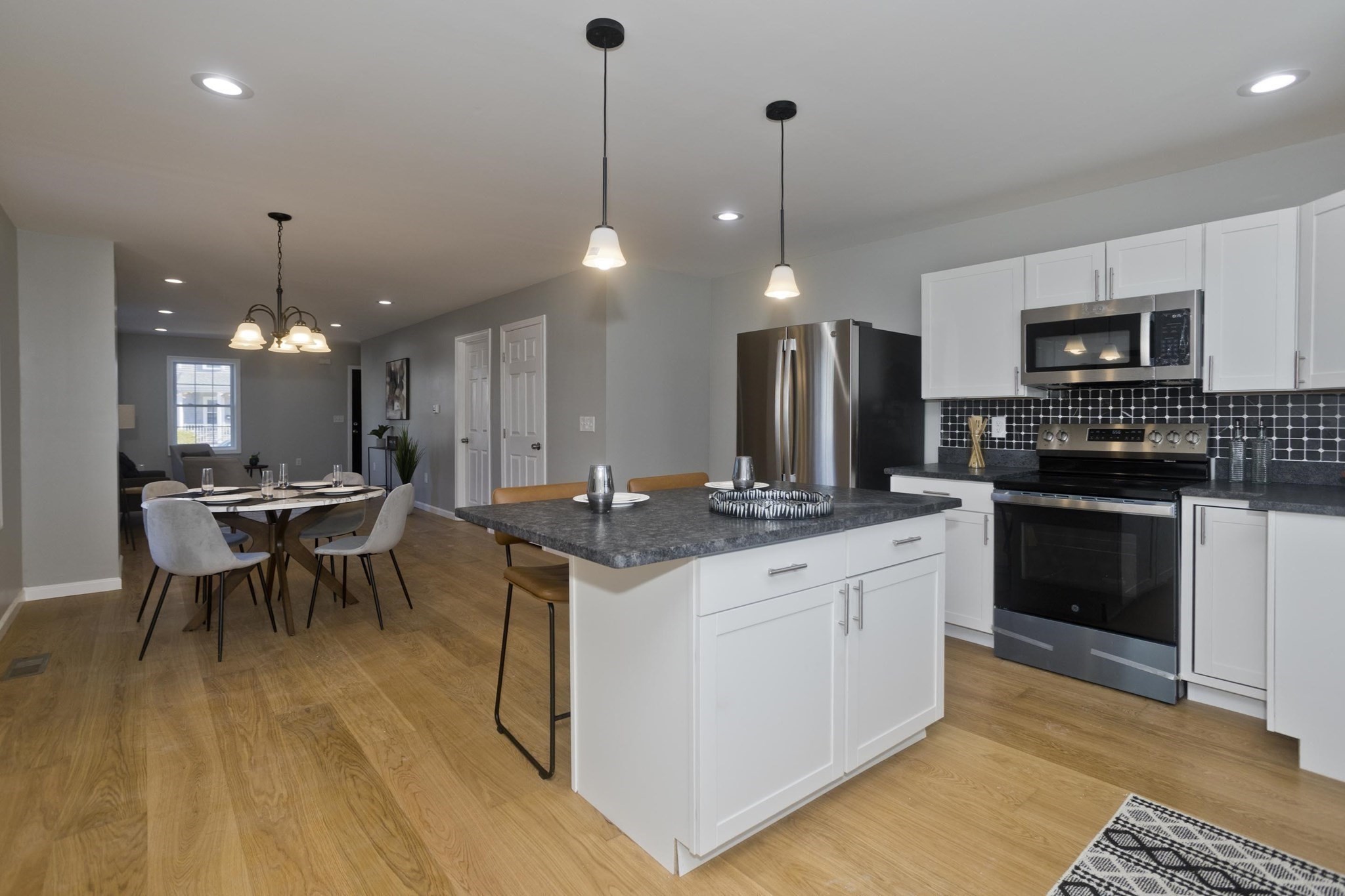 16 Cambridge St, Springfield, MA 01109 - Image 26