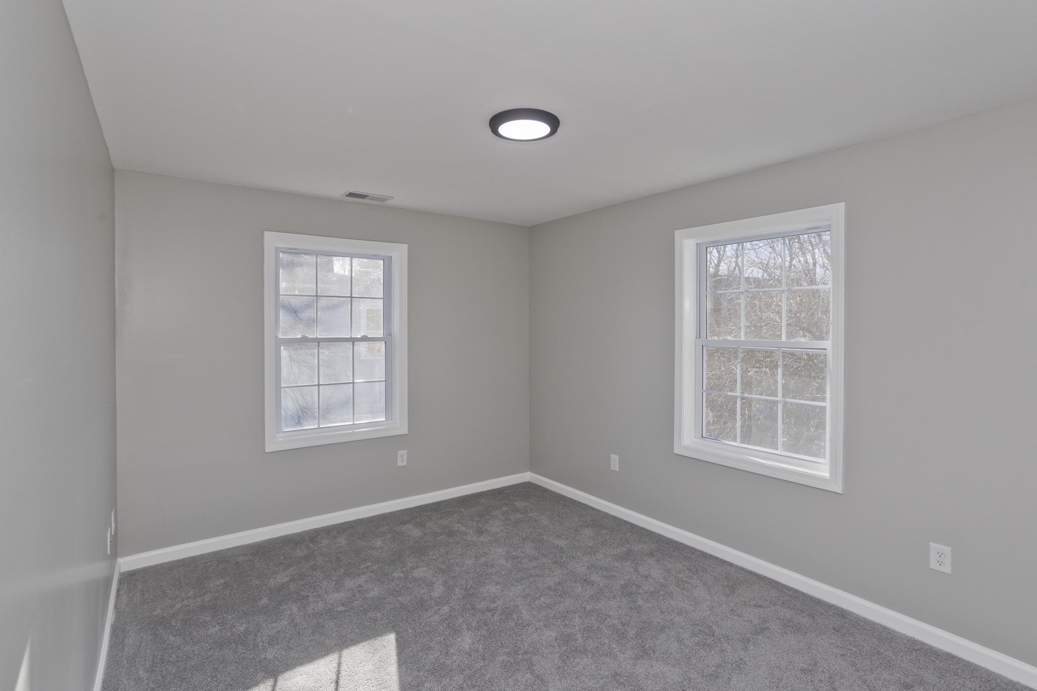 16 Cambridge St, Springfield, MA 01109 - Image 32