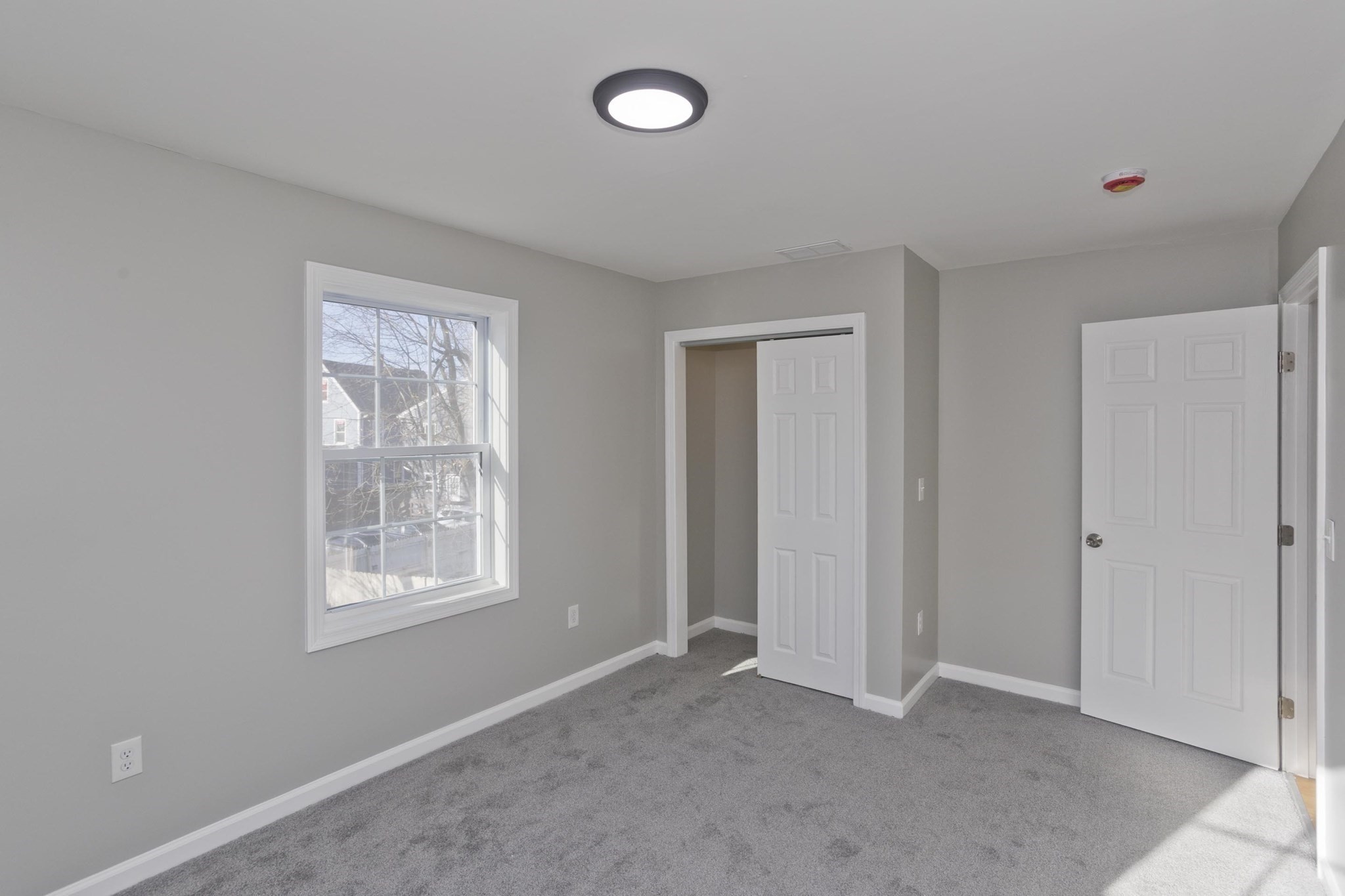 16 Cambridge St, Springfield, MA 01109 - Image 33