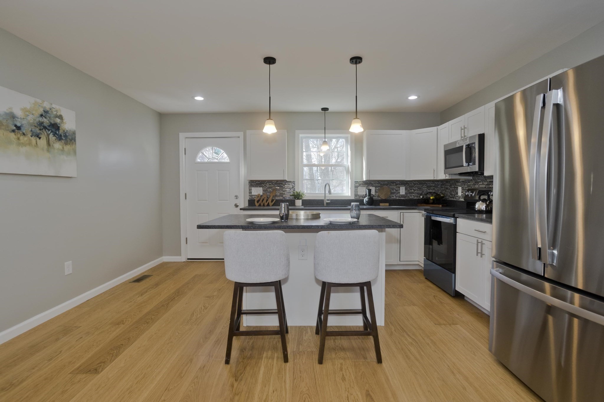 16 Cambridge St, Springfield, MA 01109 - Image 8