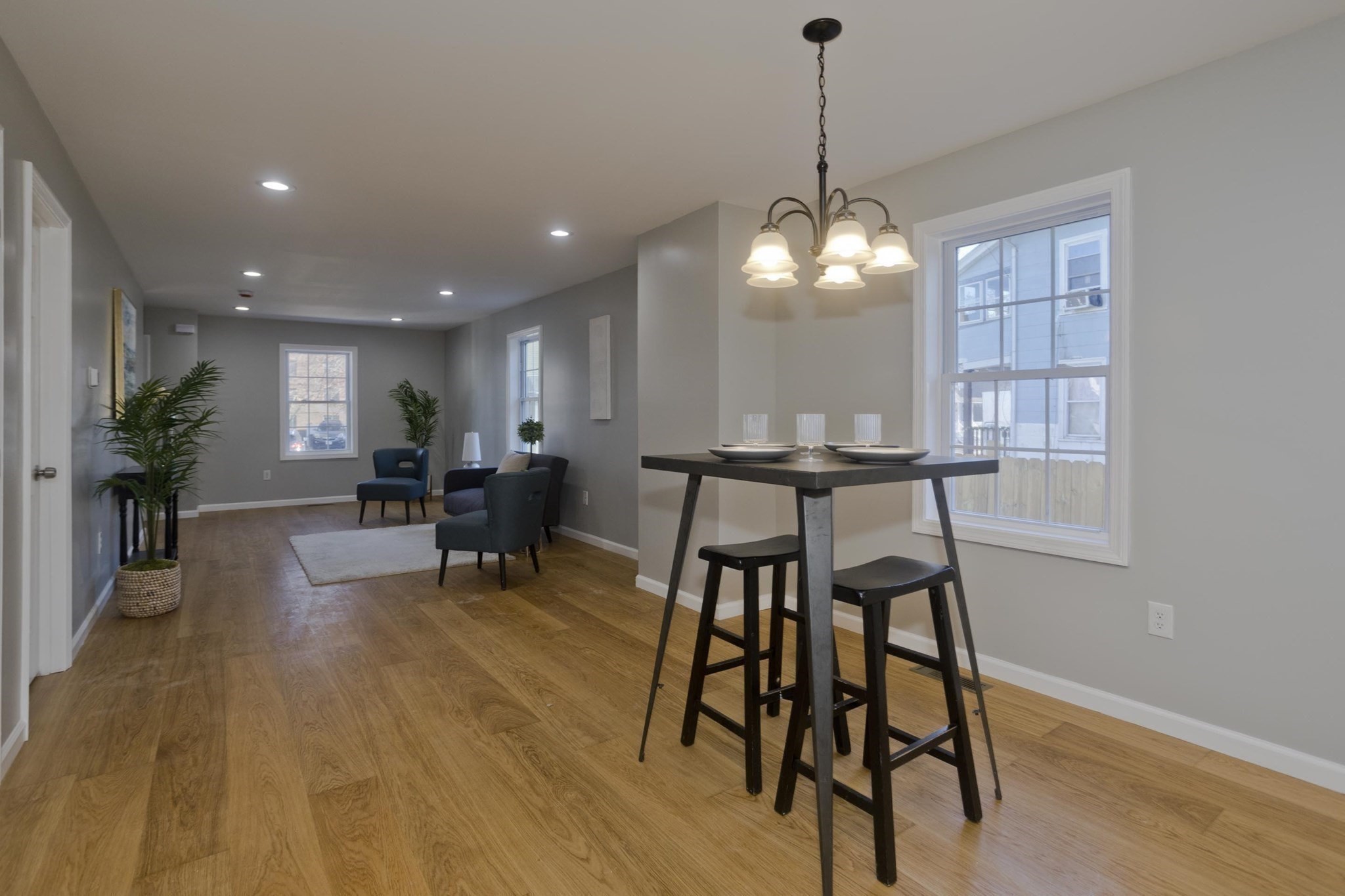 16 Cambridge St, Springfield, MA 01109 - Image 9