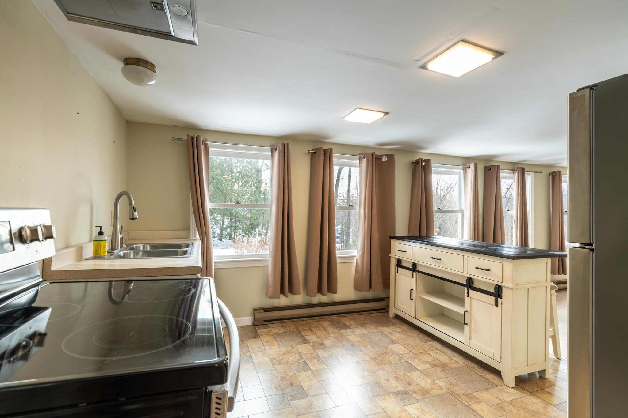 63 James St, Greenfield, MA 01301 - Image 22