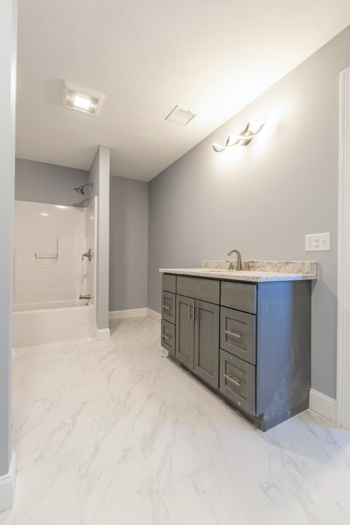 563 Whittenton St, Taunton, MA 02780 - Image 18