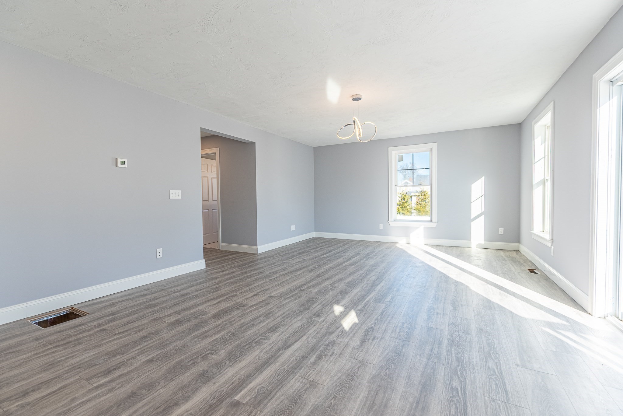563 Whittenton St, Taunton, MA 02780 - Image 9
