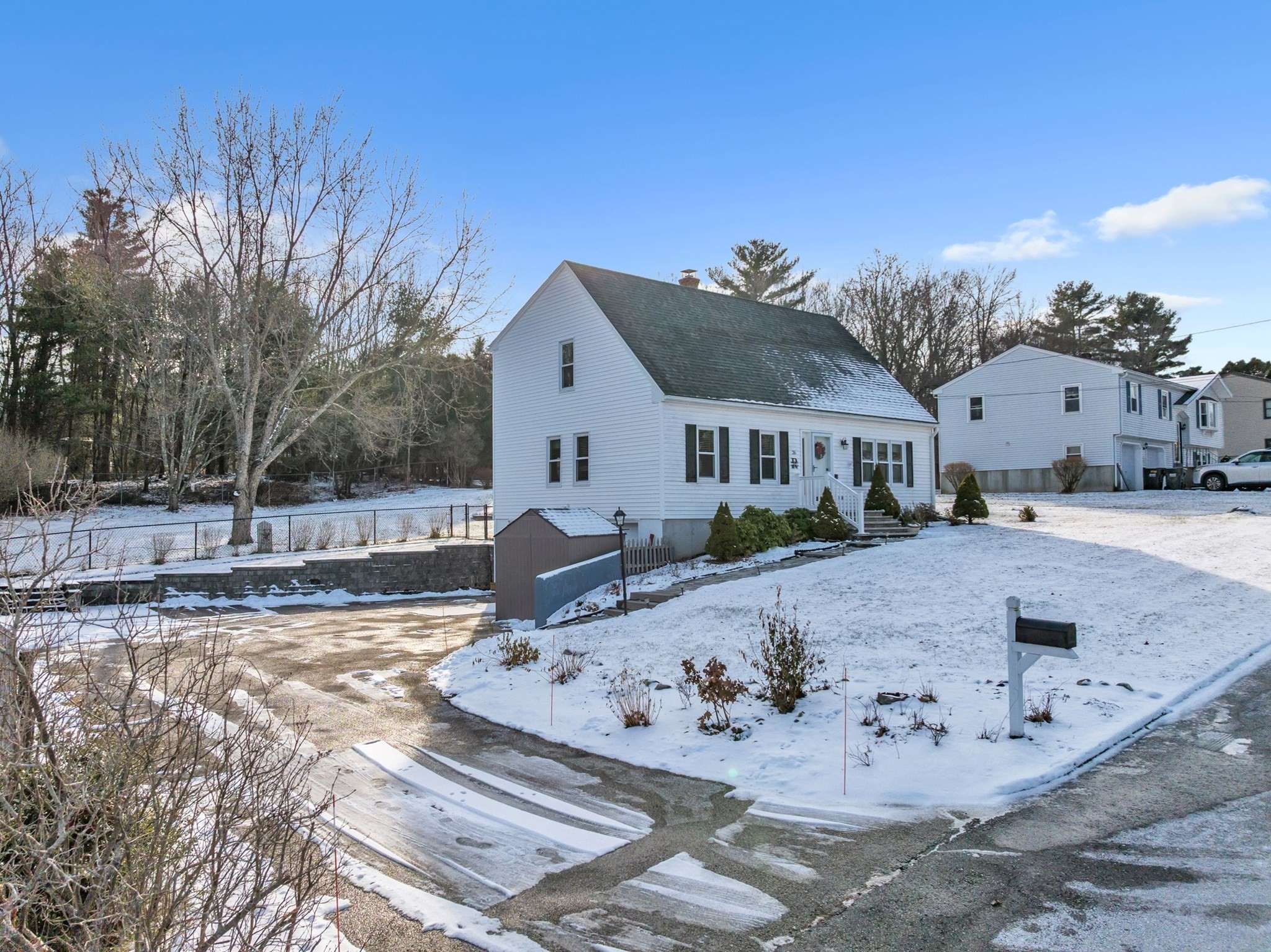 26 Stephen Drive, Webster, MA 01570 - Image 1