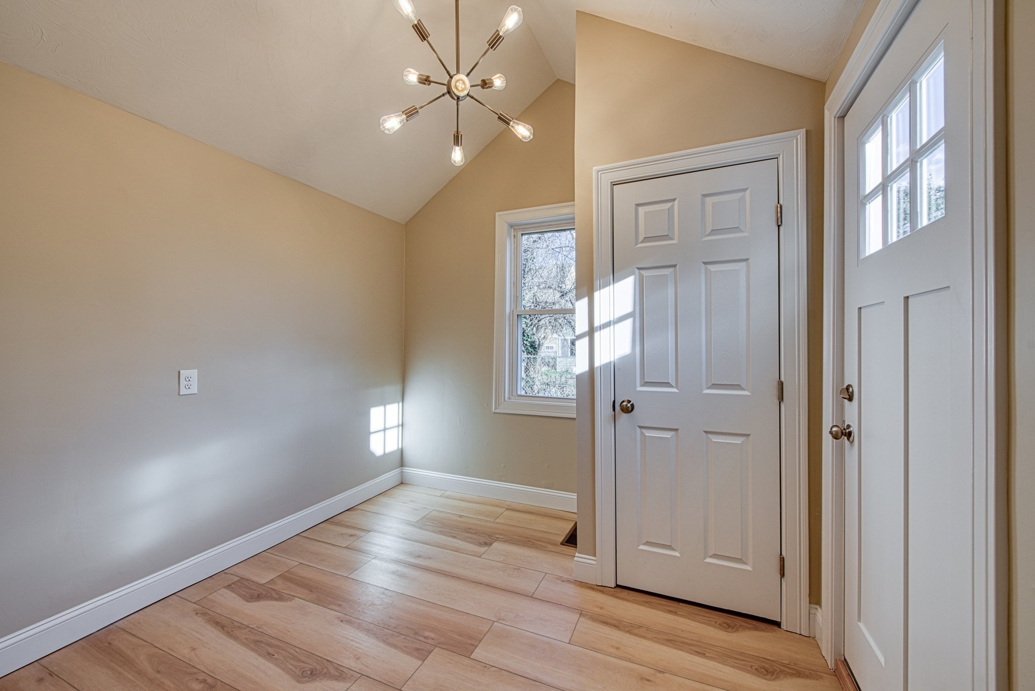 1384 Cohannet Street, Taunton, MA 02780 - Image 15