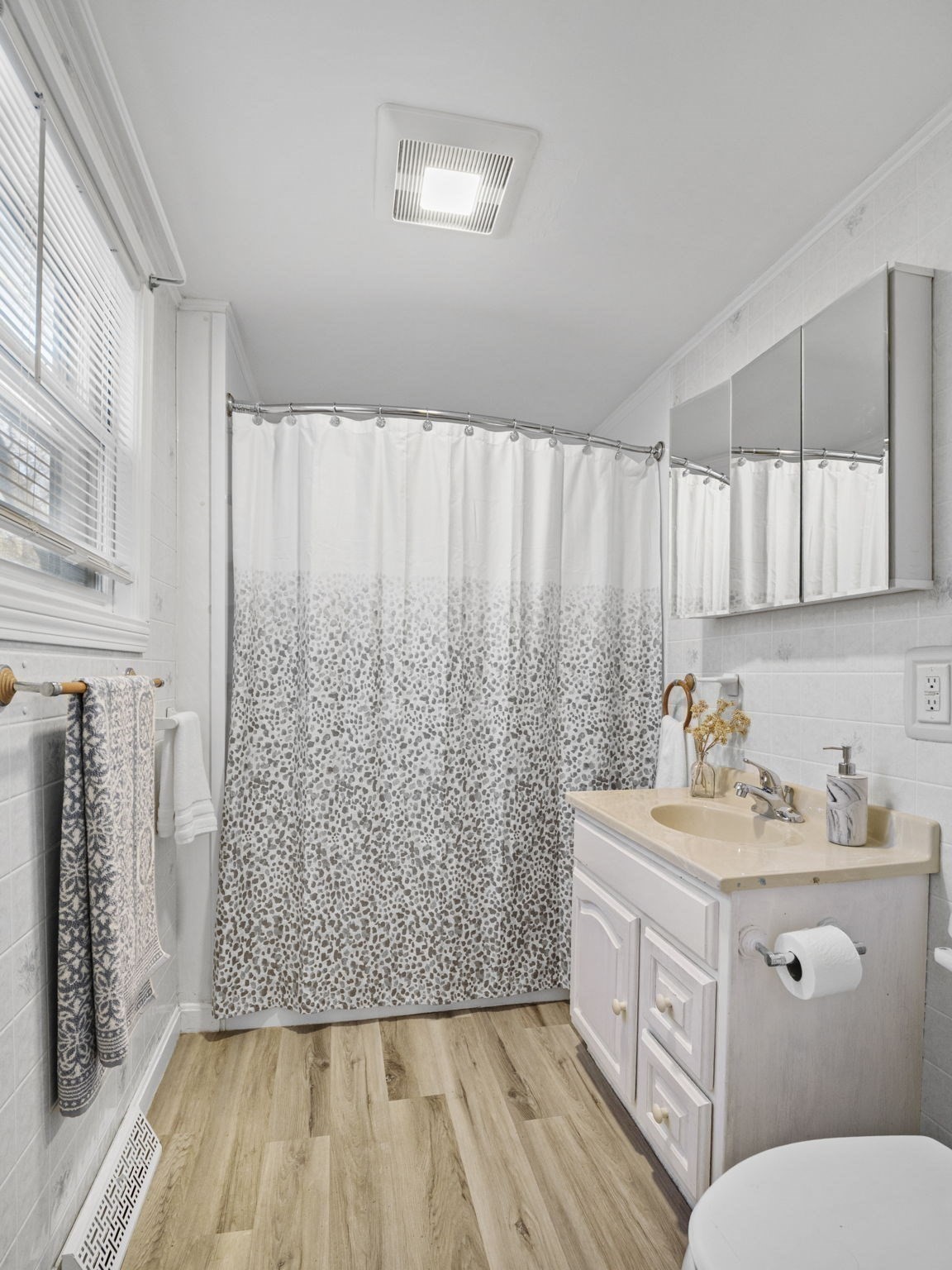 447 Stevens St, North Andover, MA 01845 - Image 16