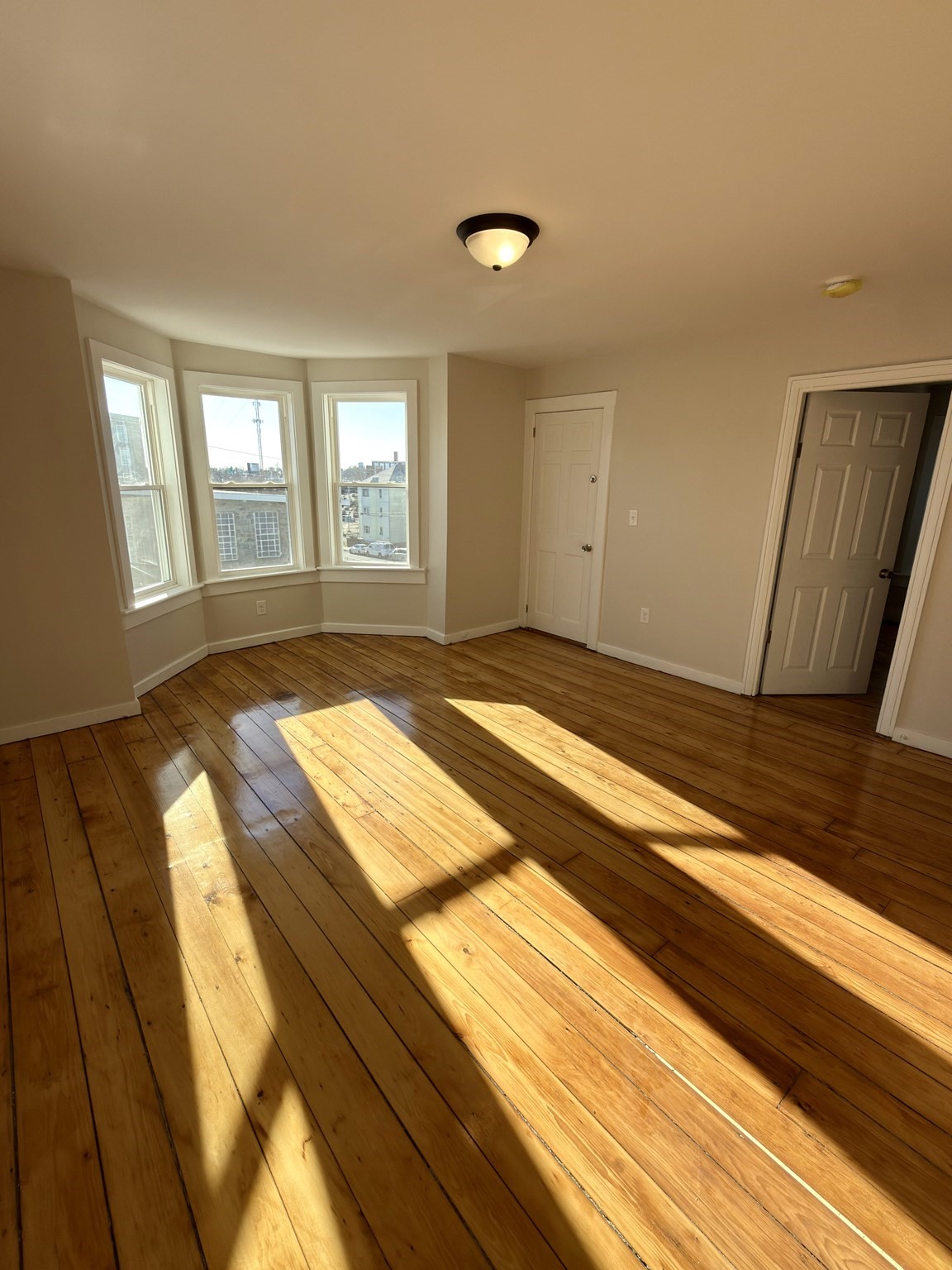 18 Alden St, Fall River, MA 02723 - Image 4
