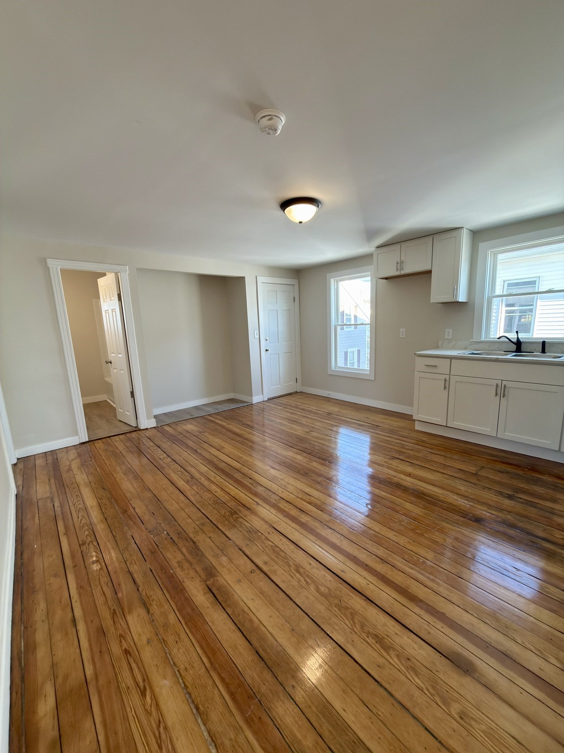 18 Alden St, Fall River, MA 02723 - Image 8