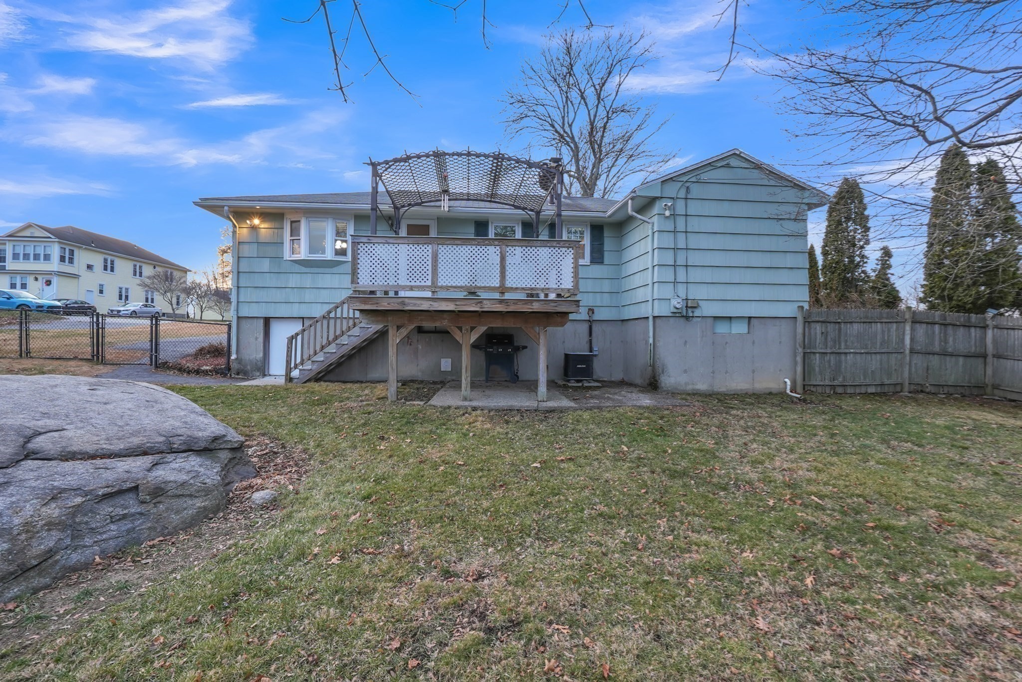 17 Middlesex Ave, Worcester, MA 01604 - Image 16