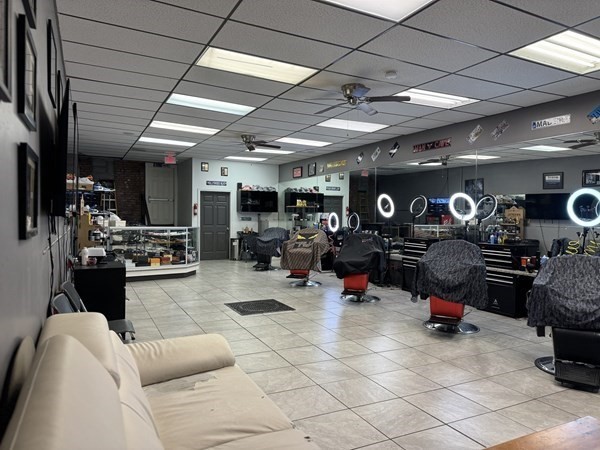 1607 Acushnet Ave, New Bedford, MA 02746 - Image 2