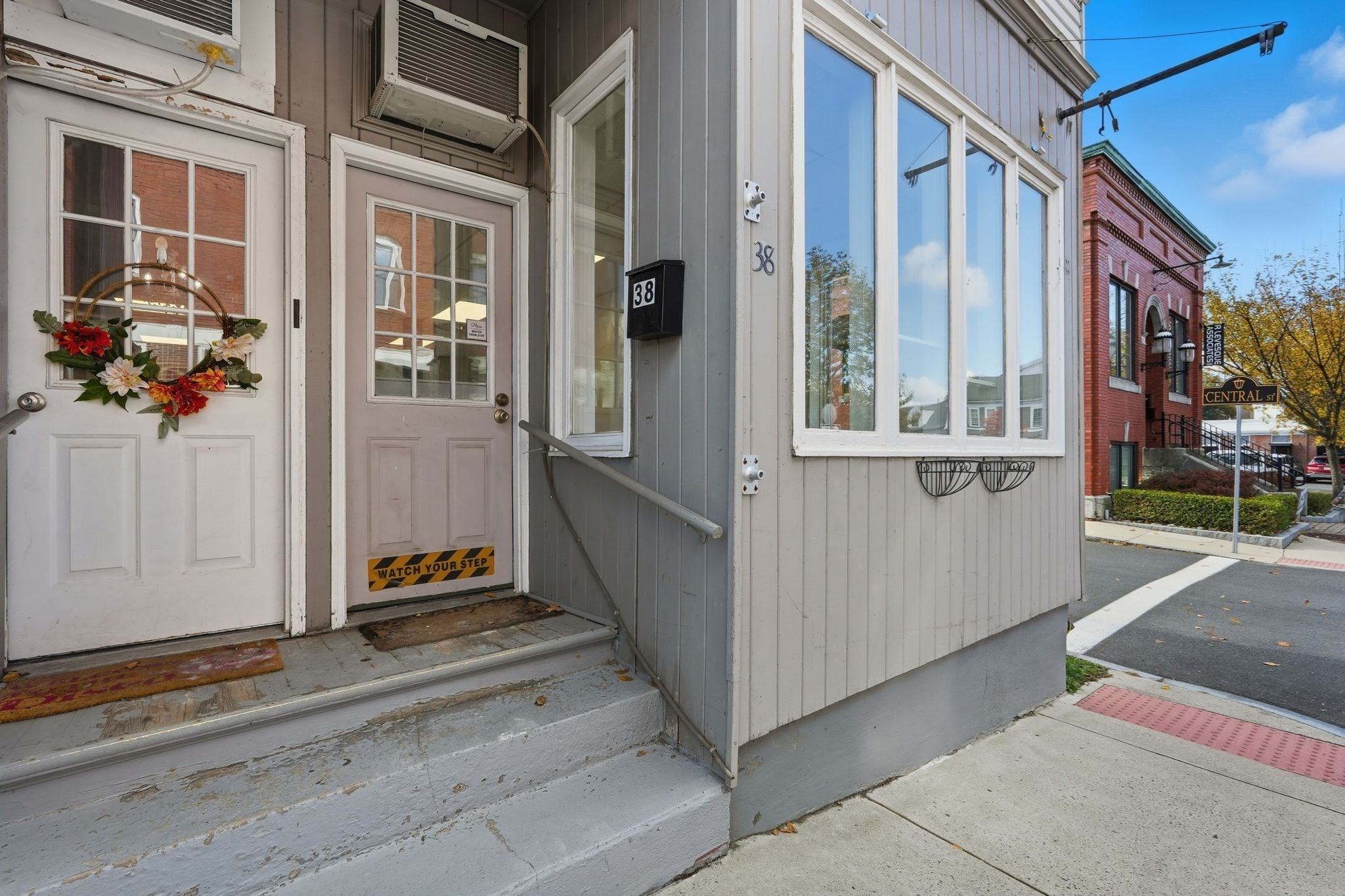 38 School St, Westfield, MA 01085 - Image 3