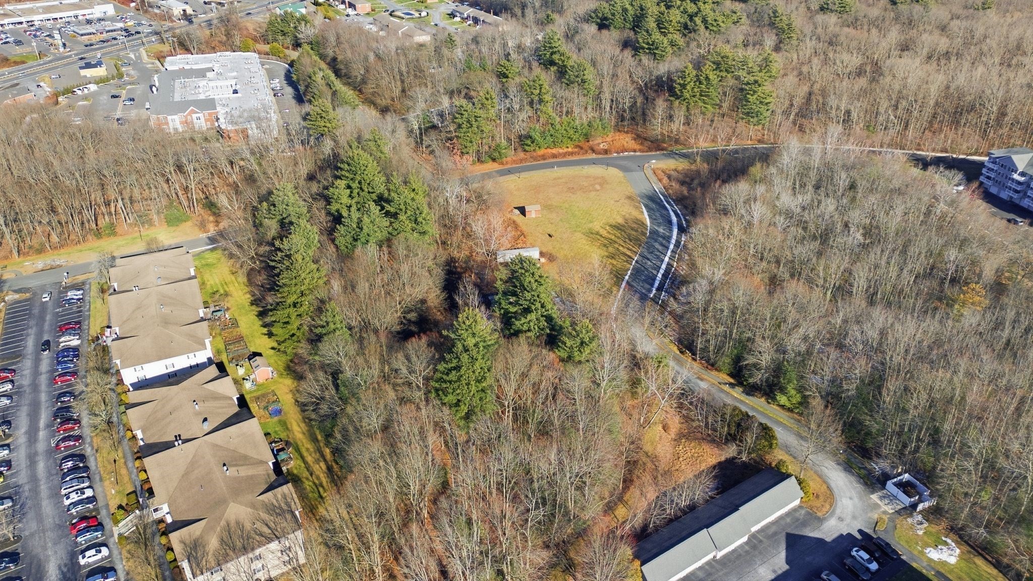 30 Greenleaves Dr, Amherst, MA 01002 - Image 4