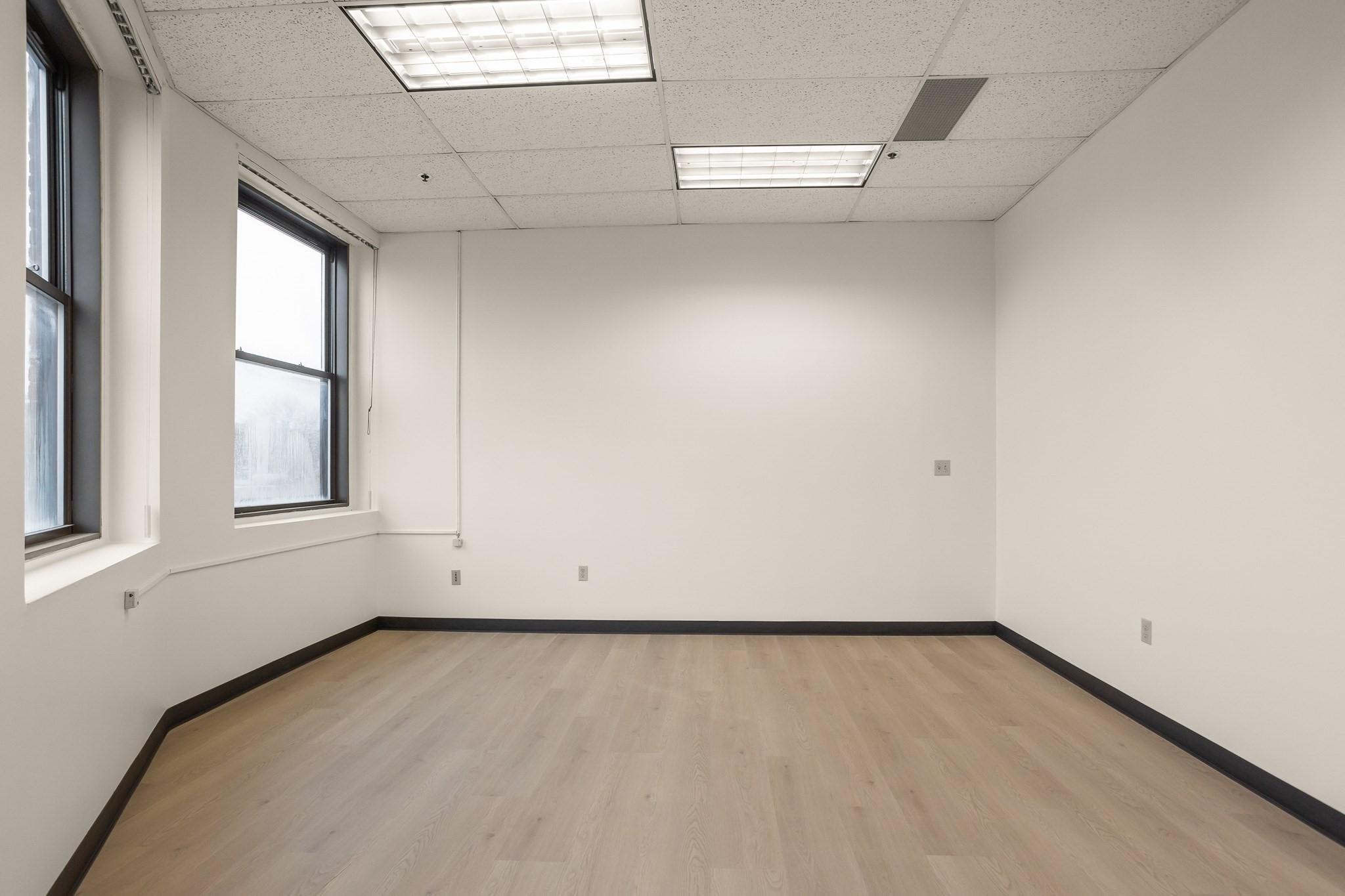 435 Lancaster St Unit 327, Leominster, MA 01453 - Image 2