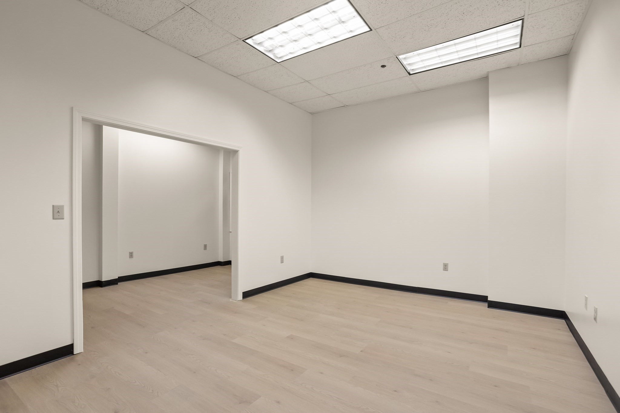 435 Lancaster St Unit 327, Leominster, MA 01453 - Image 3