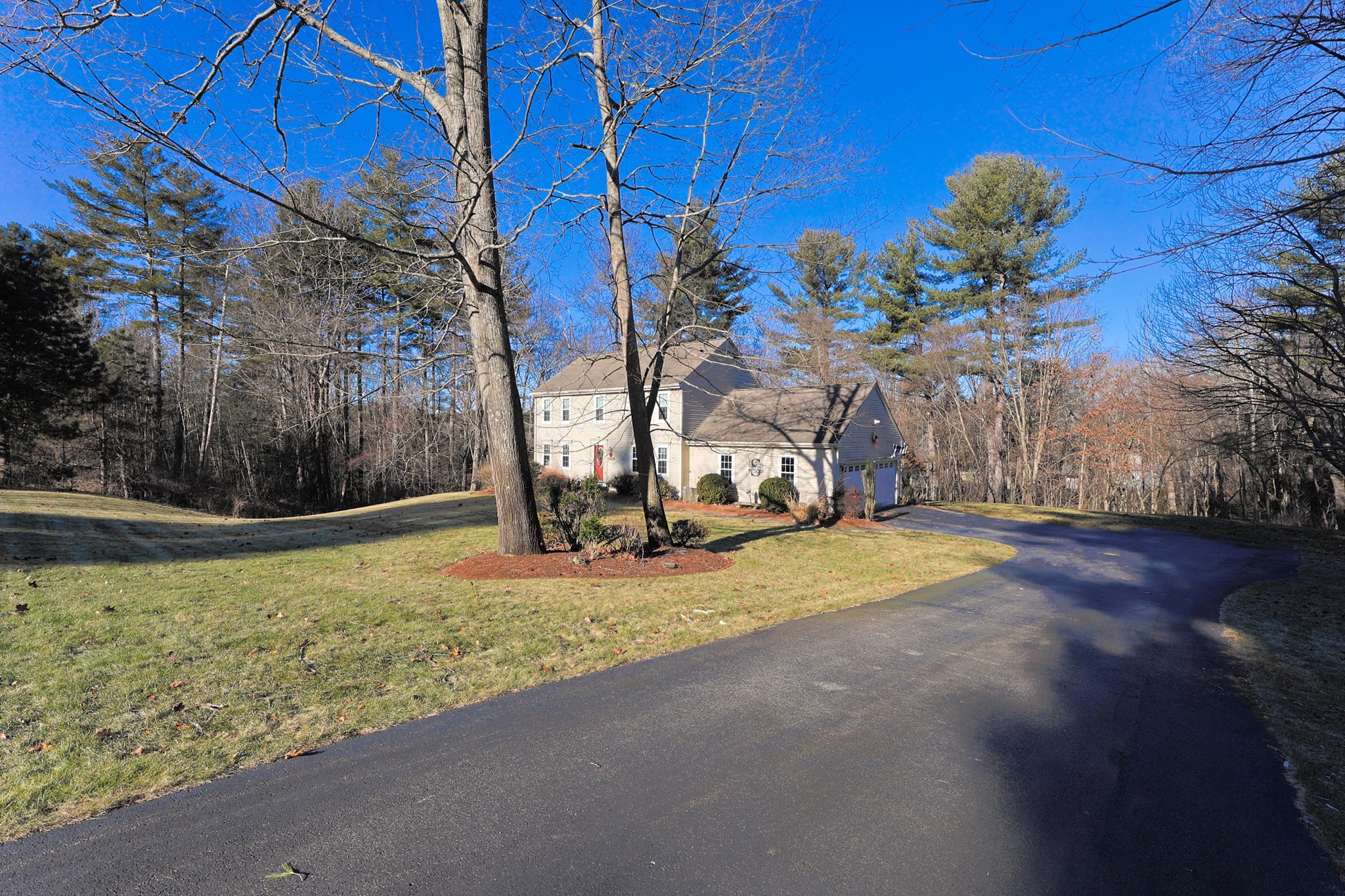 25 Dunny Cove Lane, Uxbridge, MA 01569 - Image 2