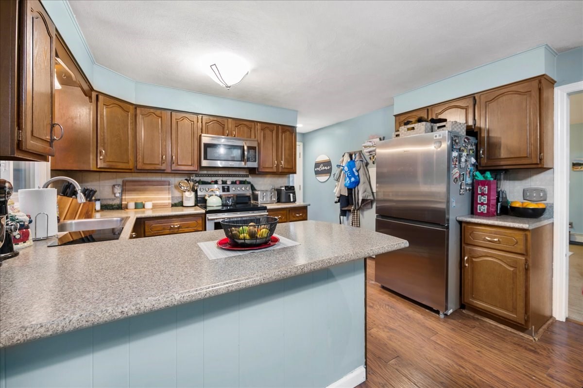 63 Hebb St, Somerset, MA 02725 - Image 11