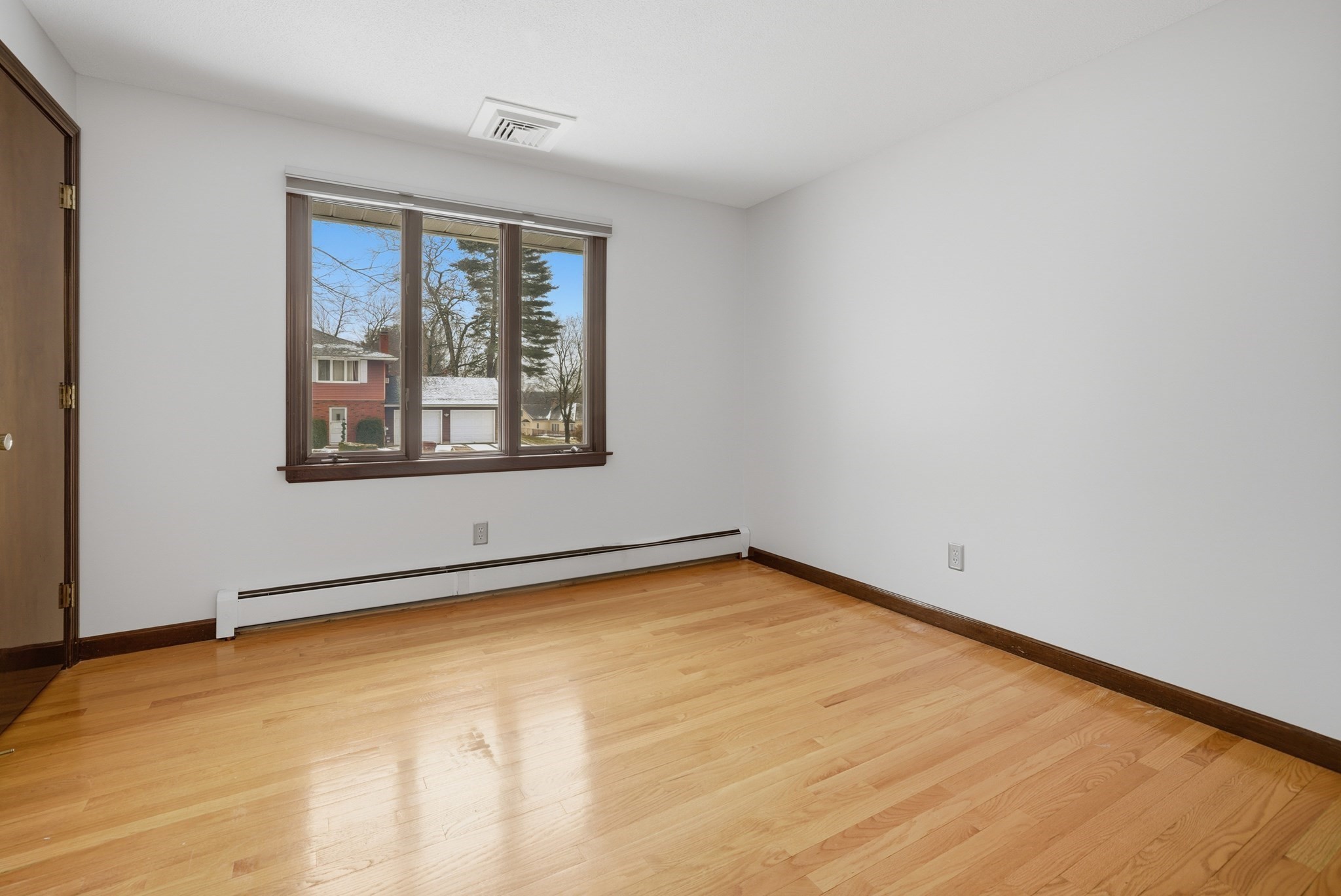 63 Helene St, Ludlow, MA 01056 - Image 16