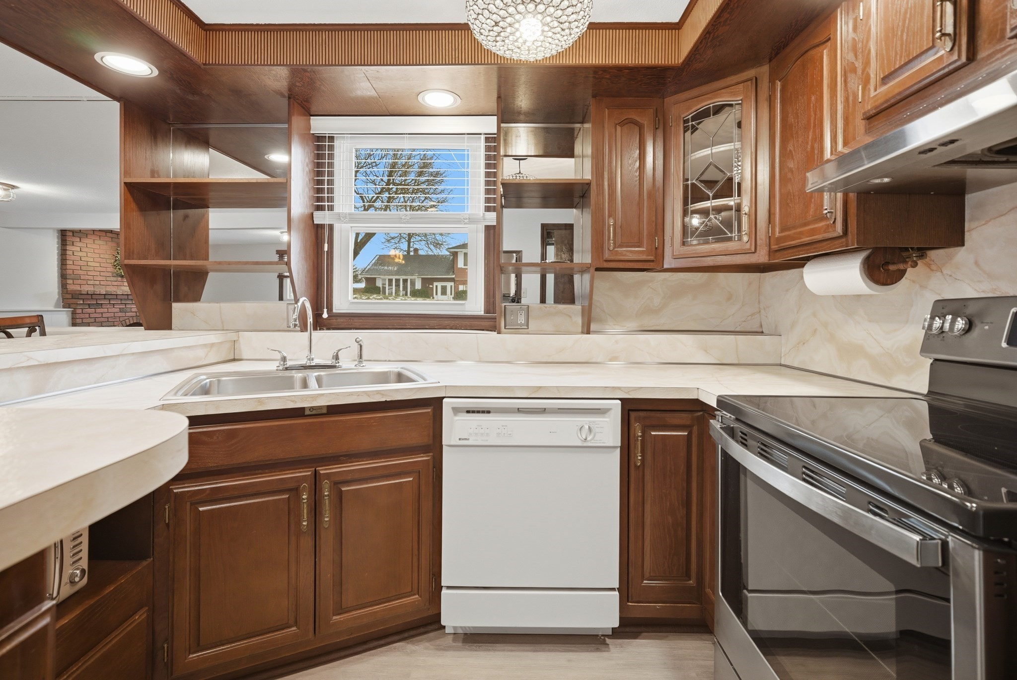 63 Helene St, Ludlow, MA 01056 - Image 27