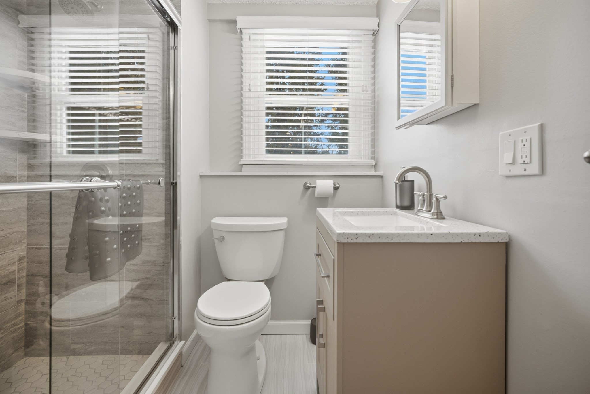 63 Helene St, Ludlow, MA 01056 - Image 28