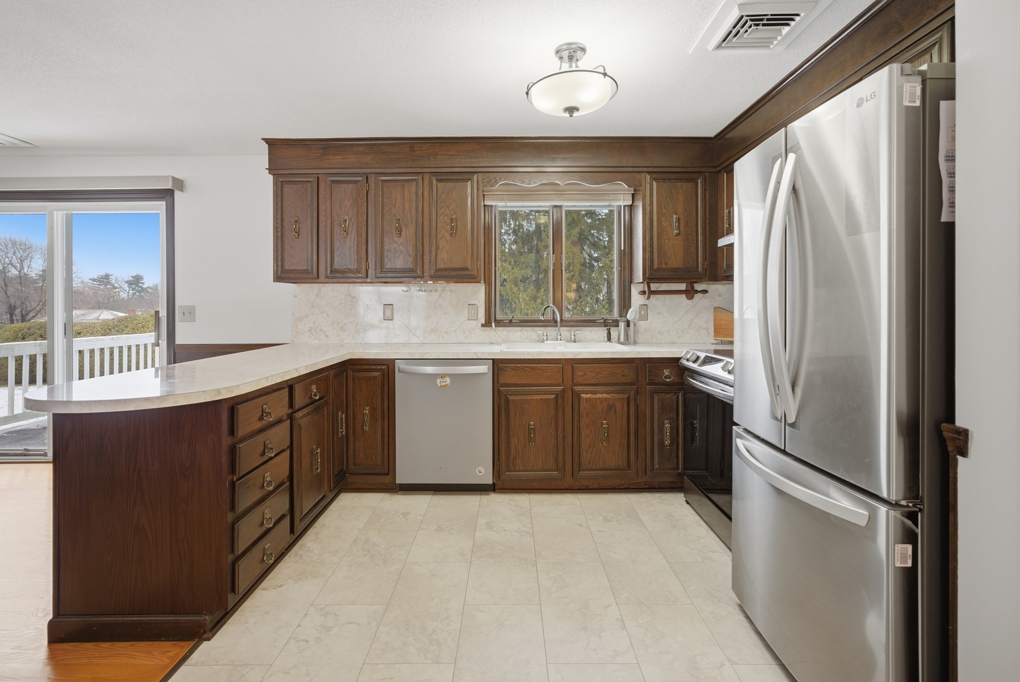 63 Helene St, Ludlow, MA 01056 - Image 4
