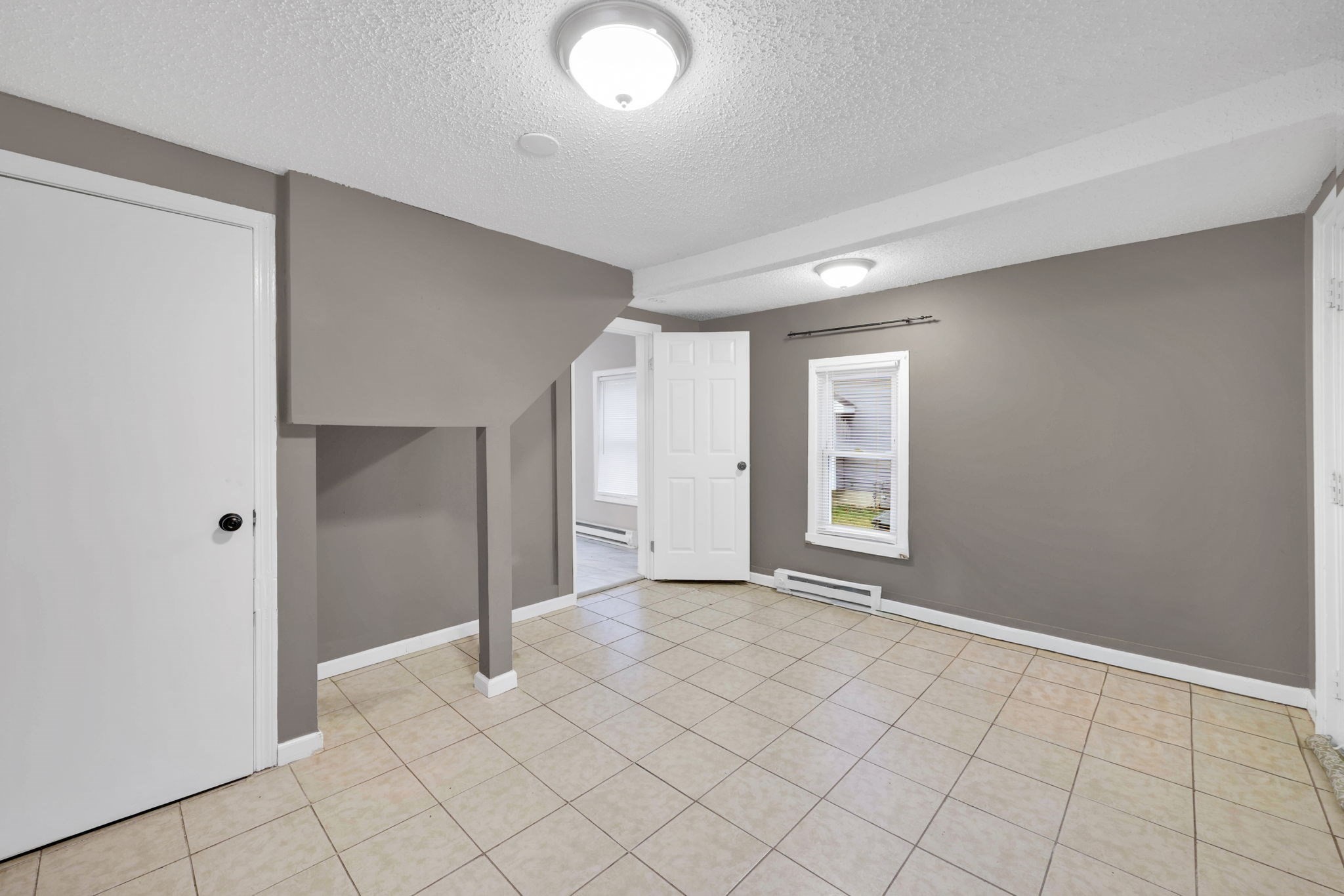 36 Emily St, Springfield, MA 01109 - Image 22